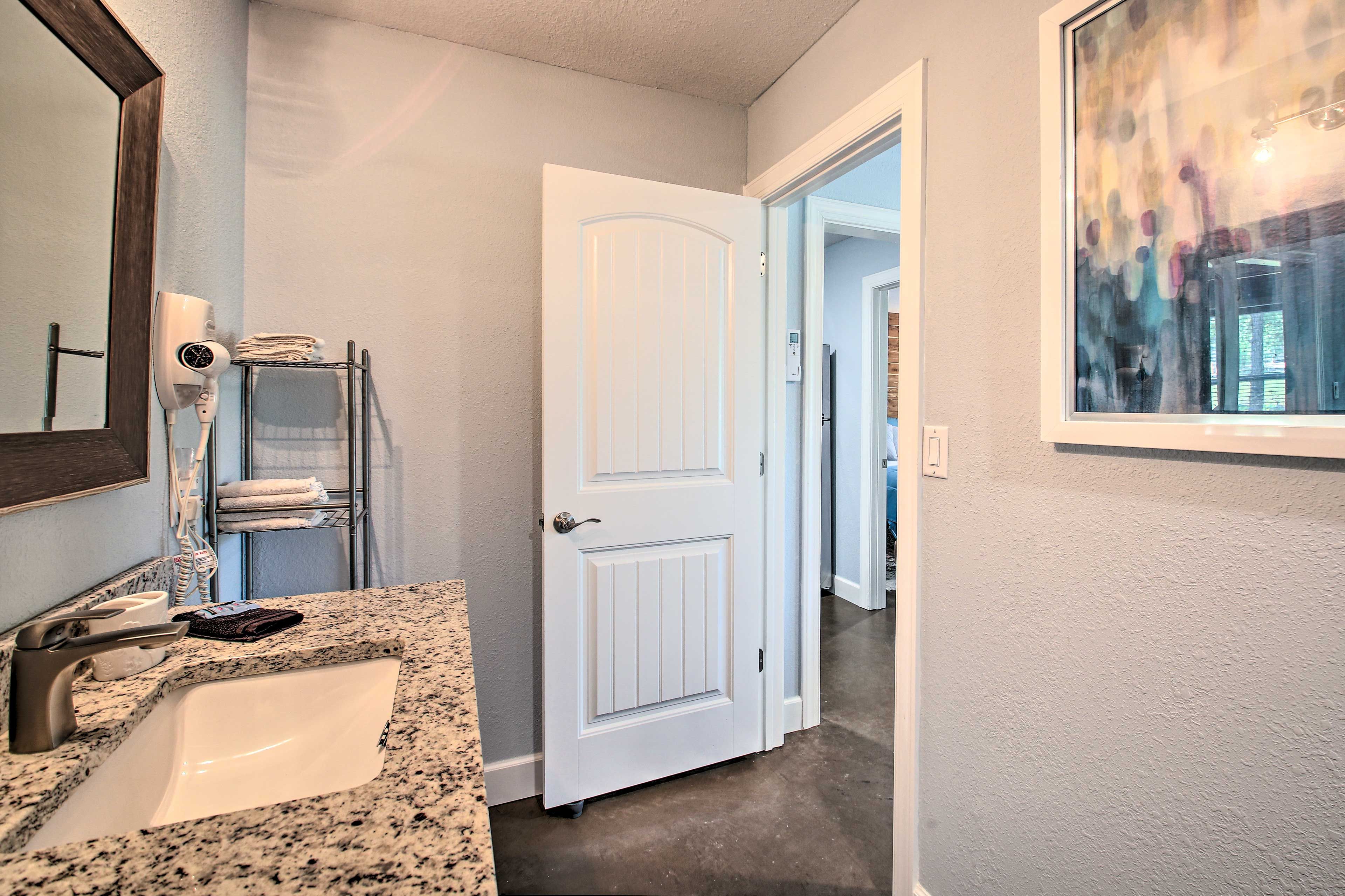 Bathroom | 1st Floor