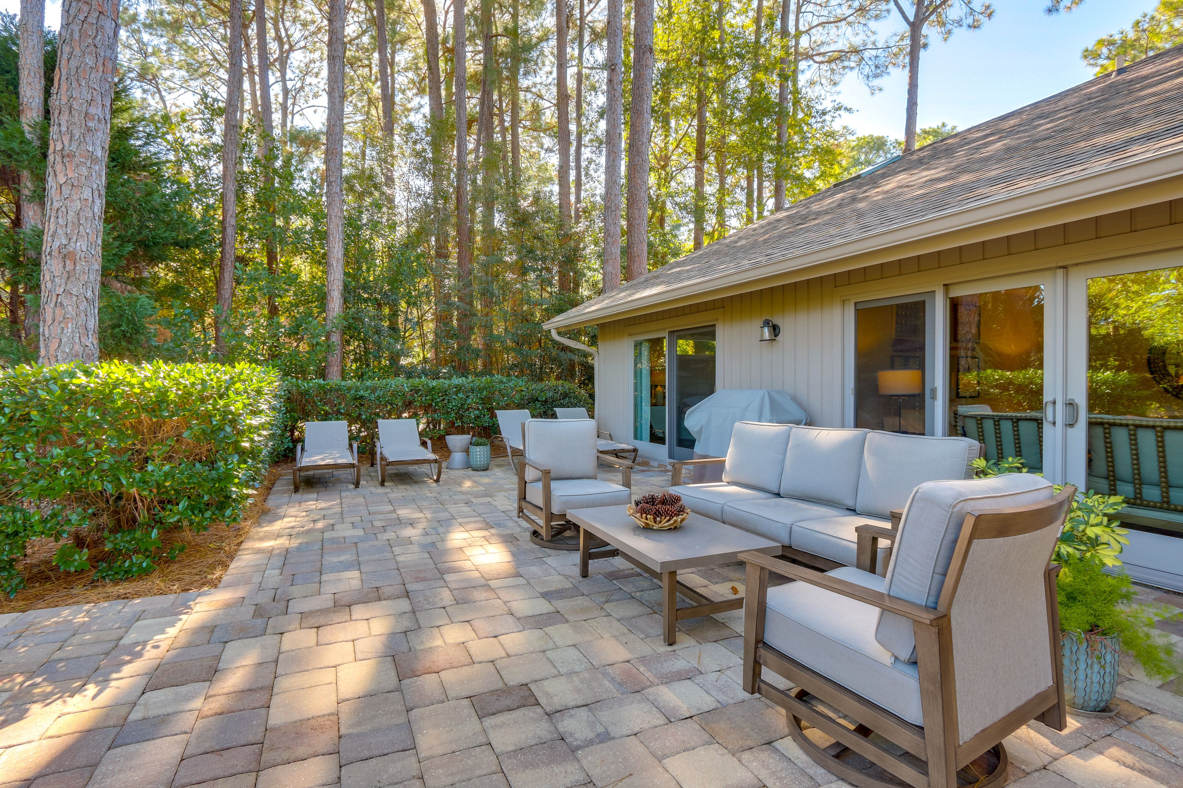 Private Patio | Gas Grill