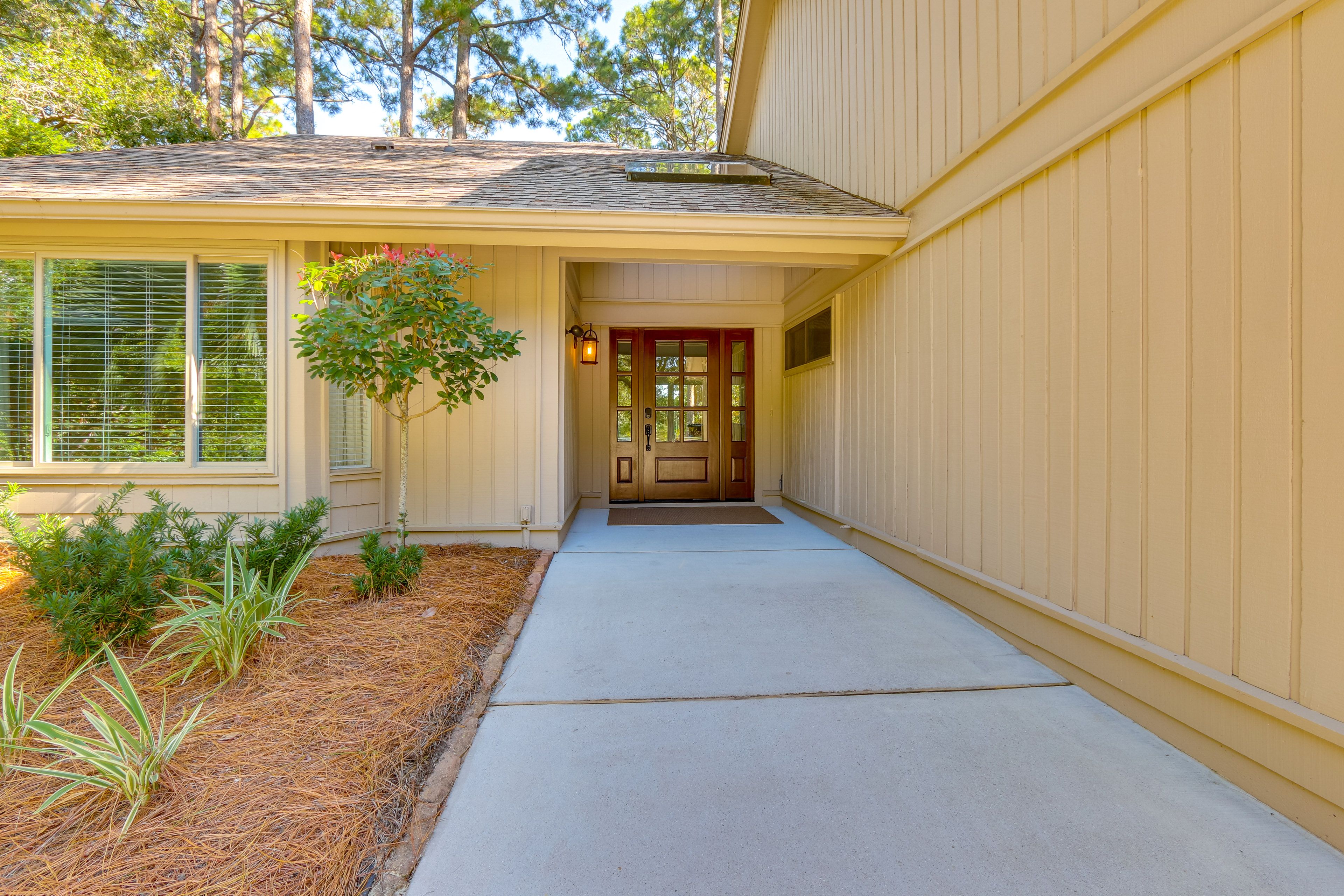 Property Exterior | Contactless Check-In