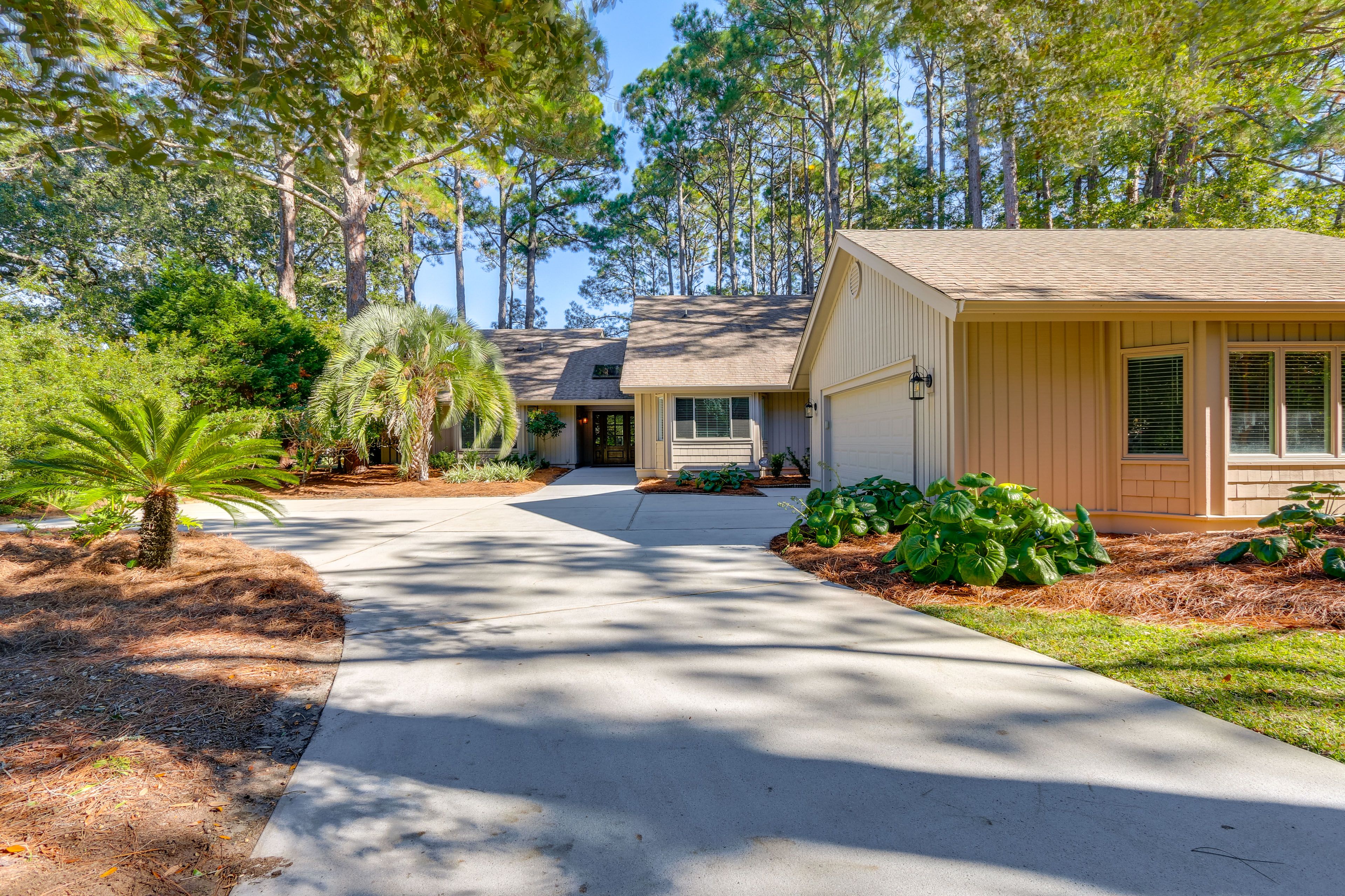 Parking | Driveway (4 Vehicles)