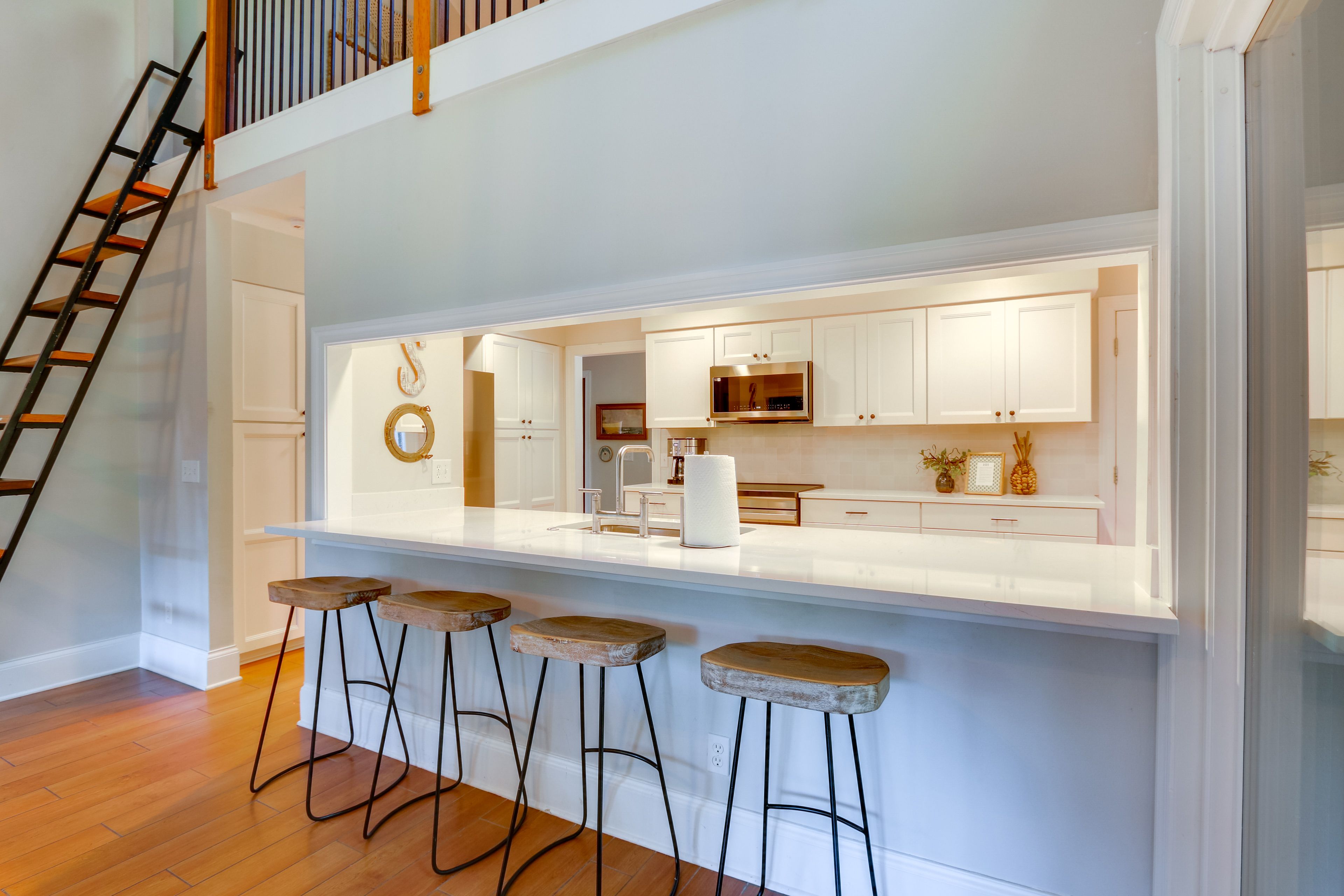 Kitchen | Crockpot | Keurig | Spices | Cooking Essentials