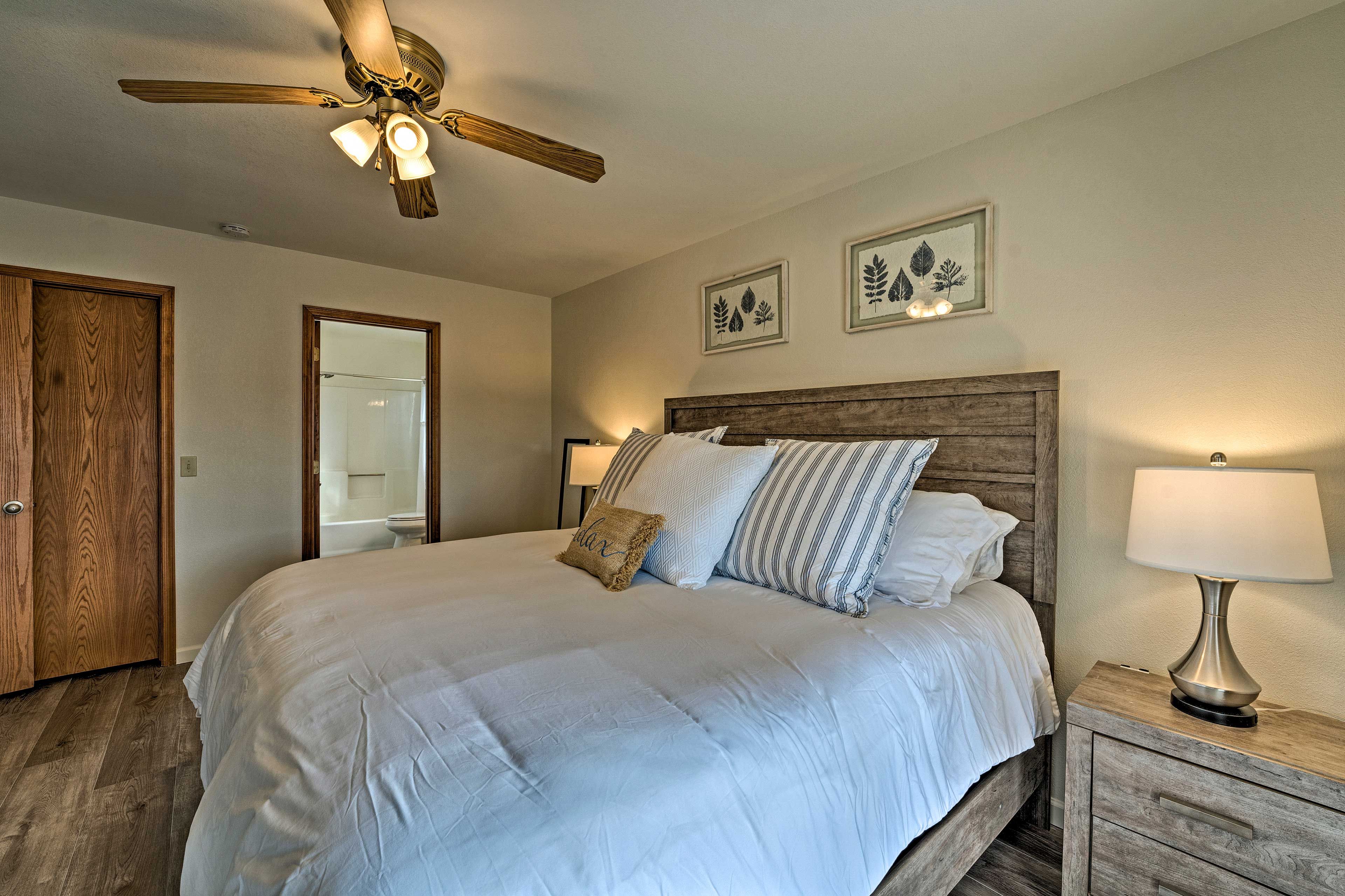 Bedroom 1 | California King Bed | Linens Provided | En-Suite Bathroom