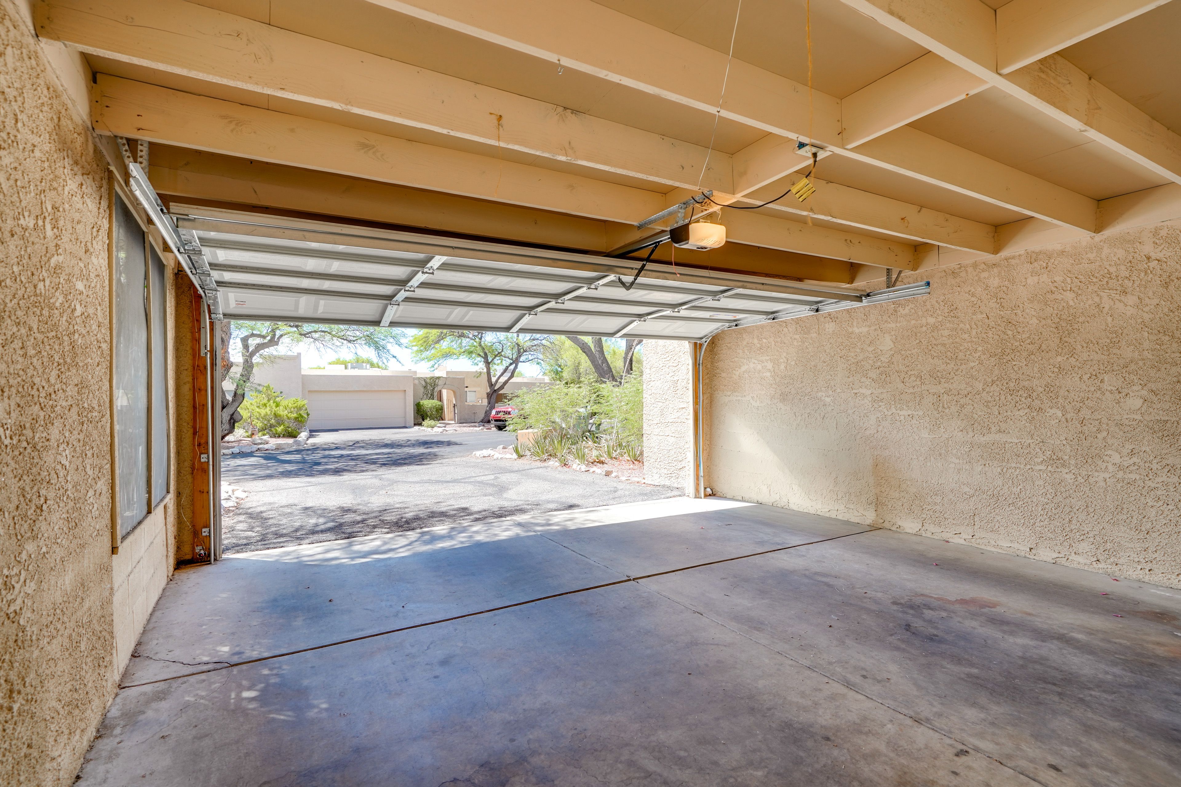 Garage Parking (2 Vehicles)