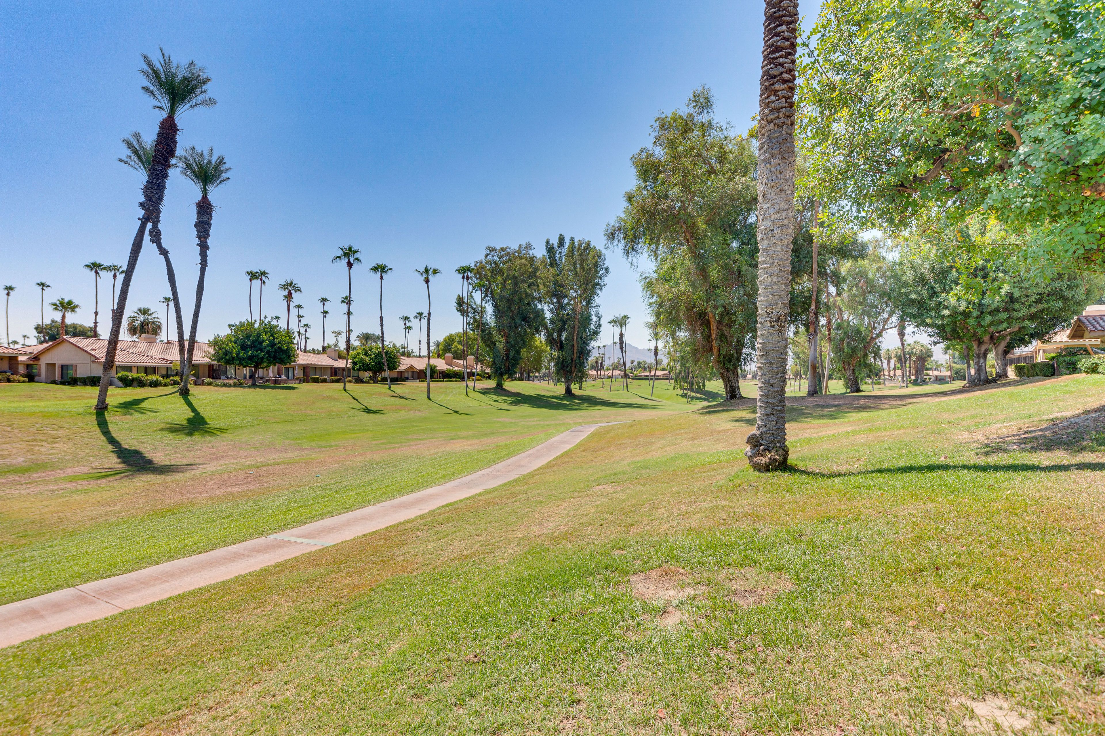 Exterior | Golf Course Views