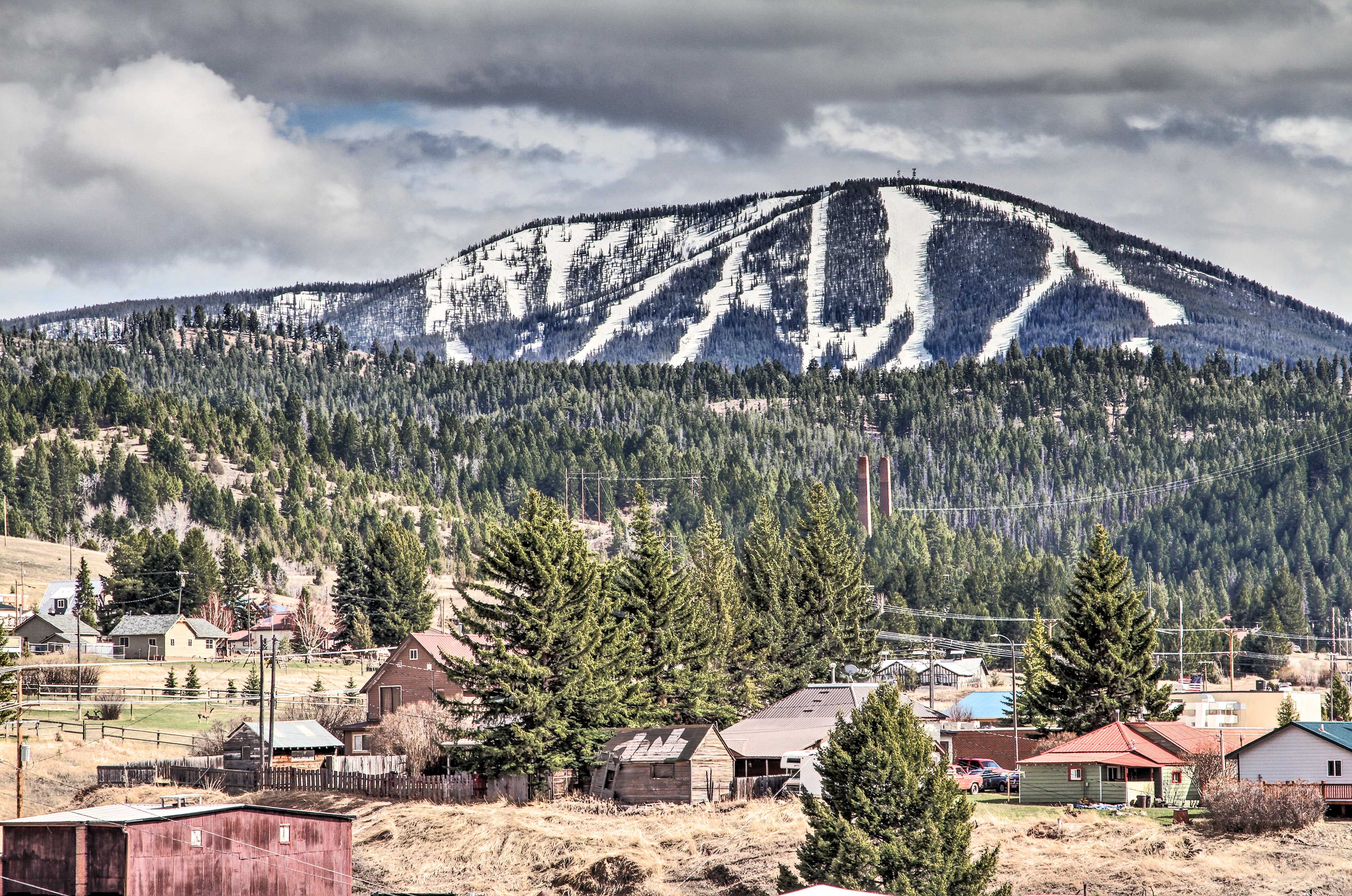 Private Balcony | Discovery Ski Area View