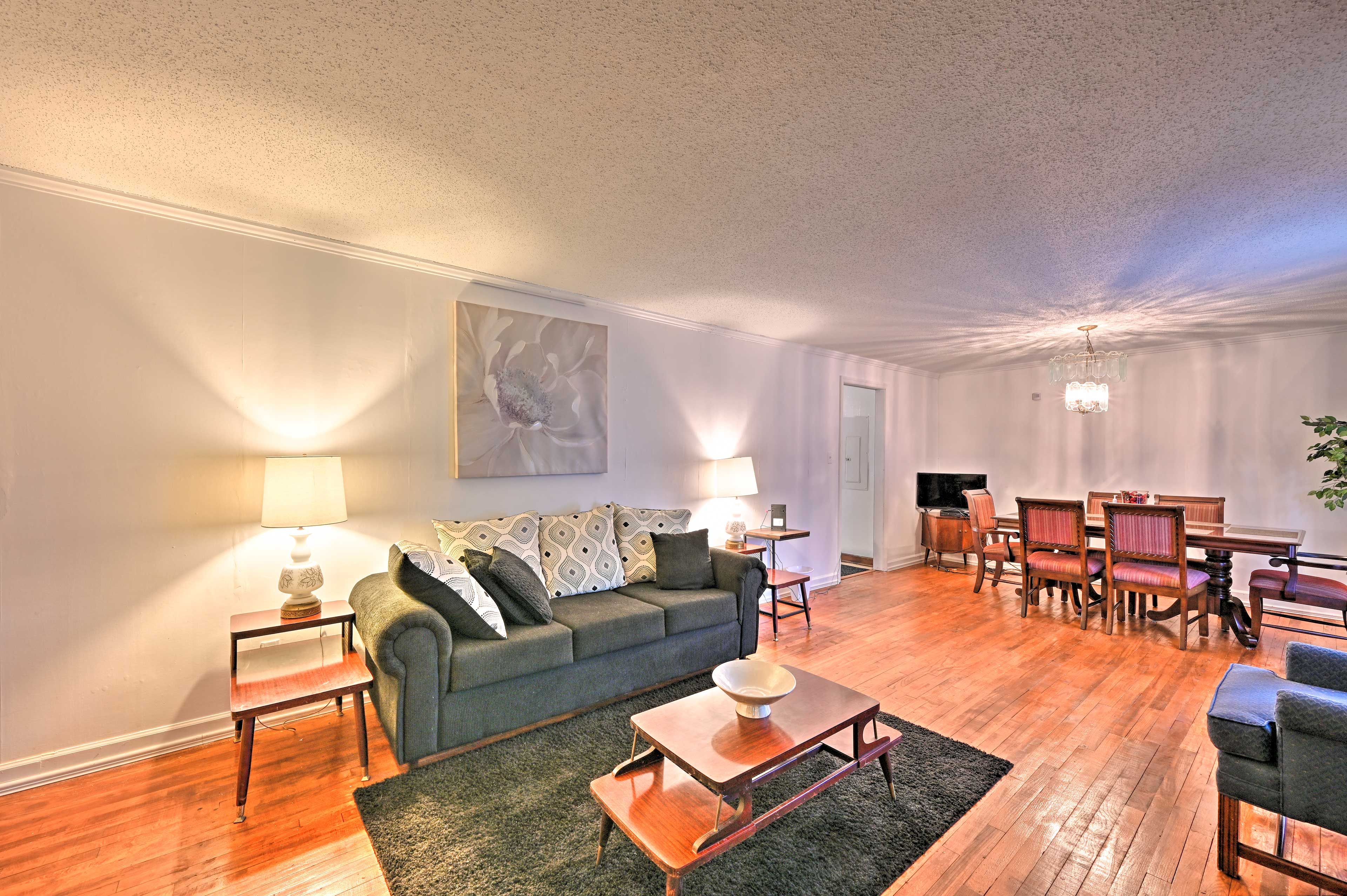 Living Room | Sleeper Sofa