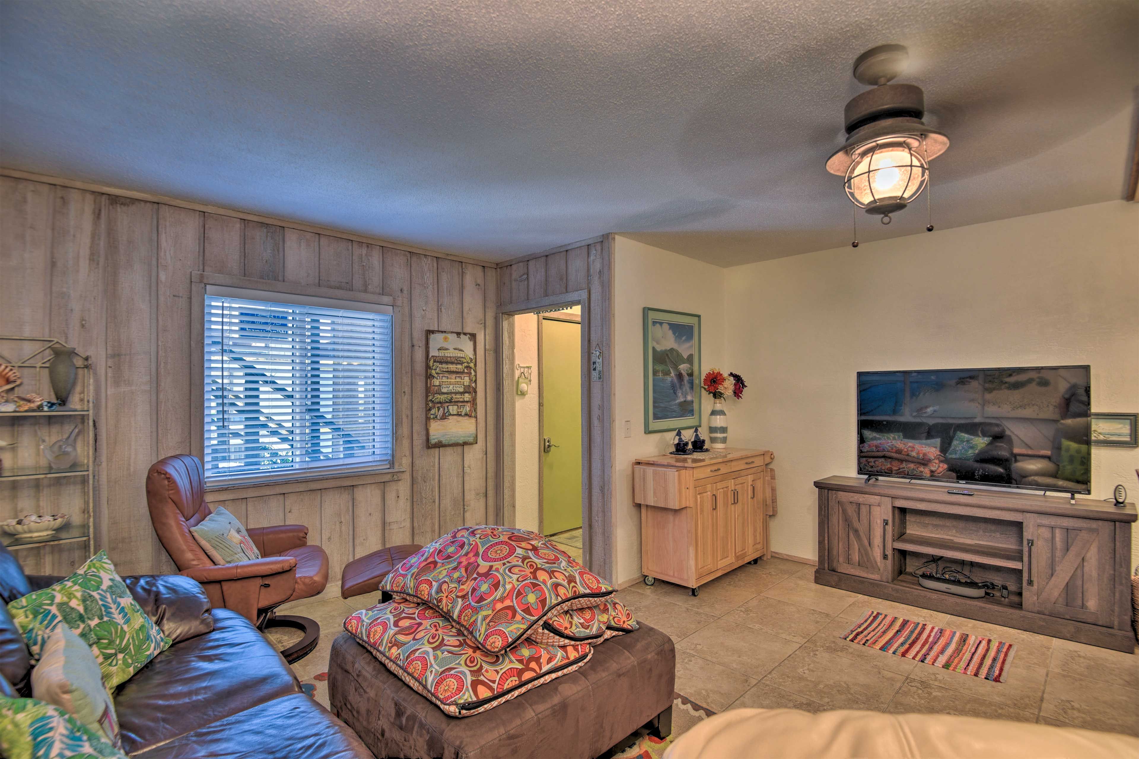 Living Room | Free WiFi