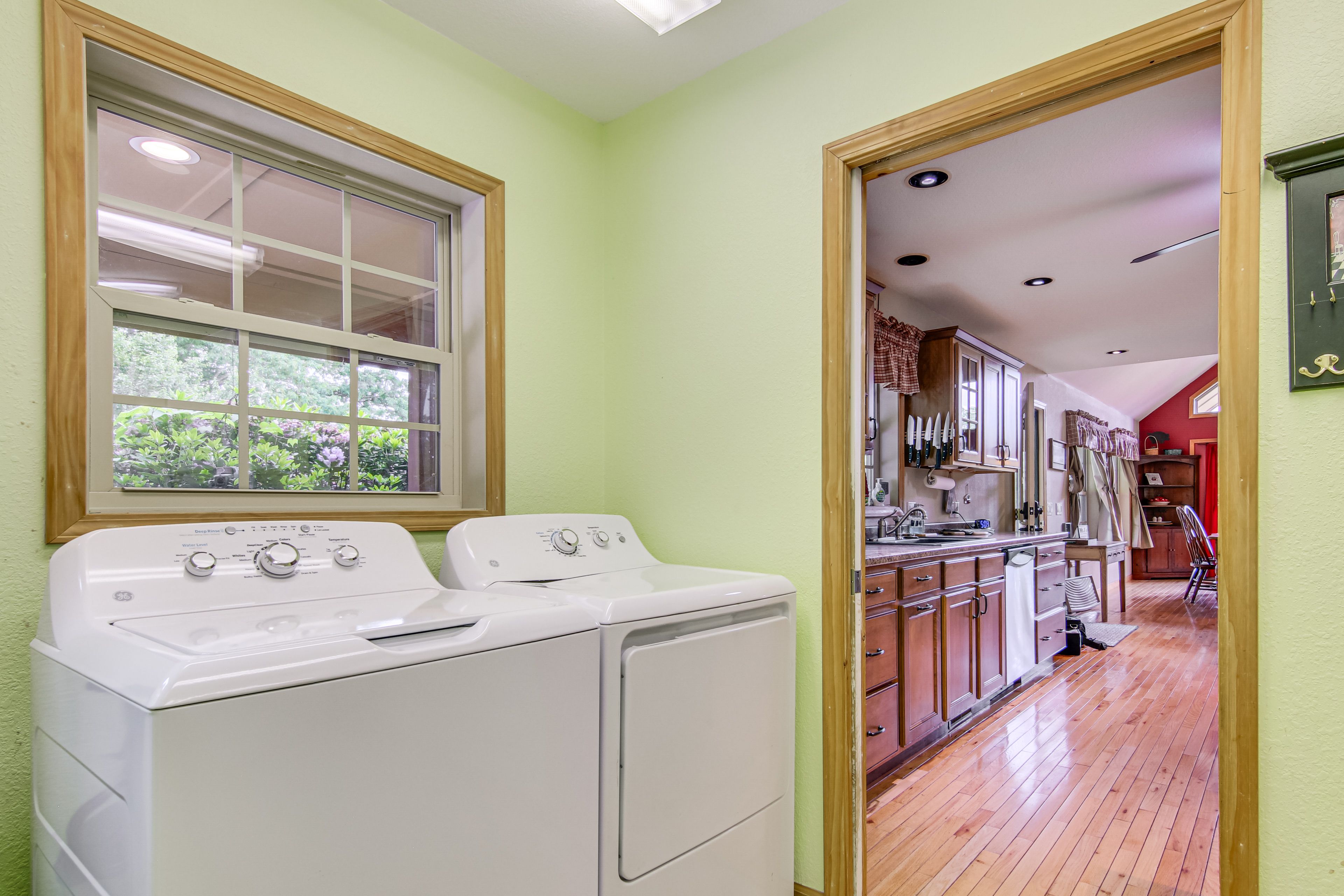 Laundry Room | Main Level | Washer & Dryer