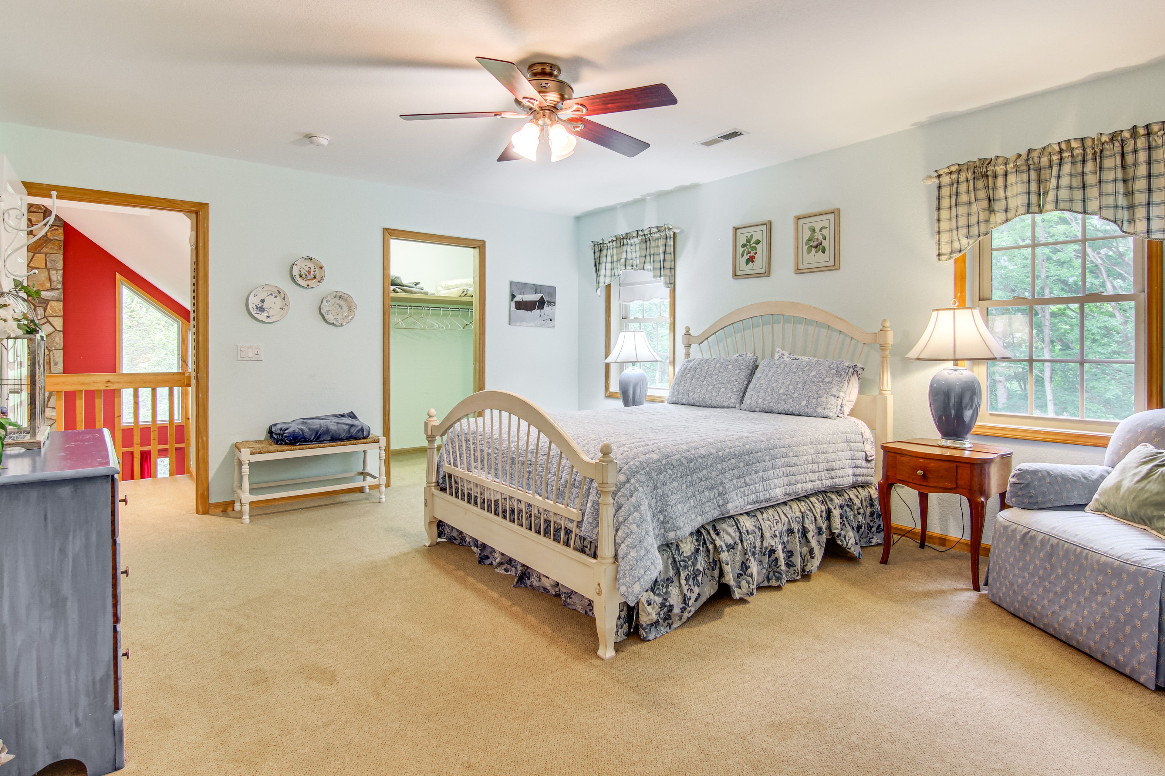 Bedroom 3 (Blue Ridge Room) | Upper Level | Queen Bed | Linens Provided