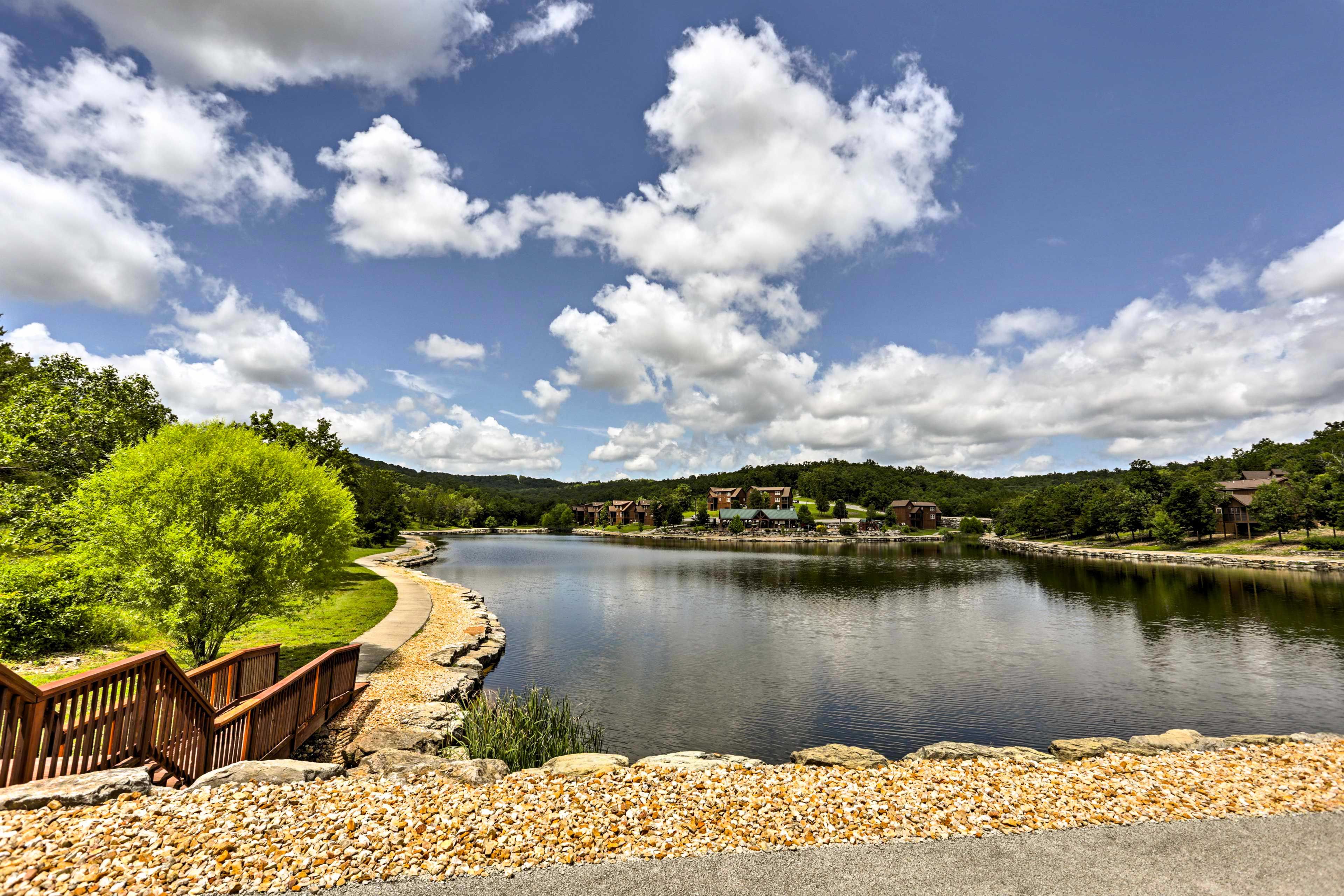 Stonebridge Village Amenities | Catch-And-Release Fishing Pond