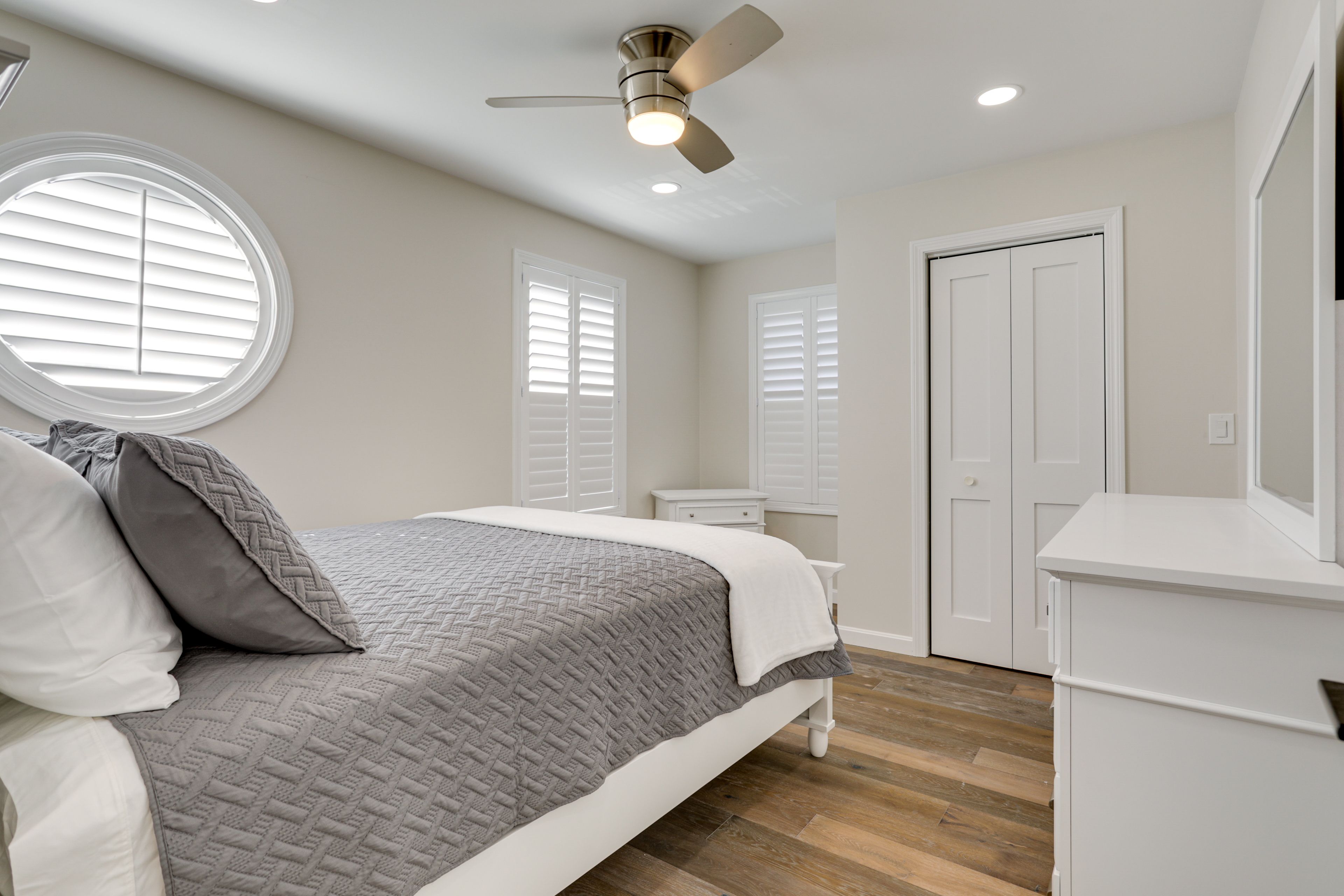 Bedroom 2 | Queen Bed | Linens Provided | 2nd Floor
