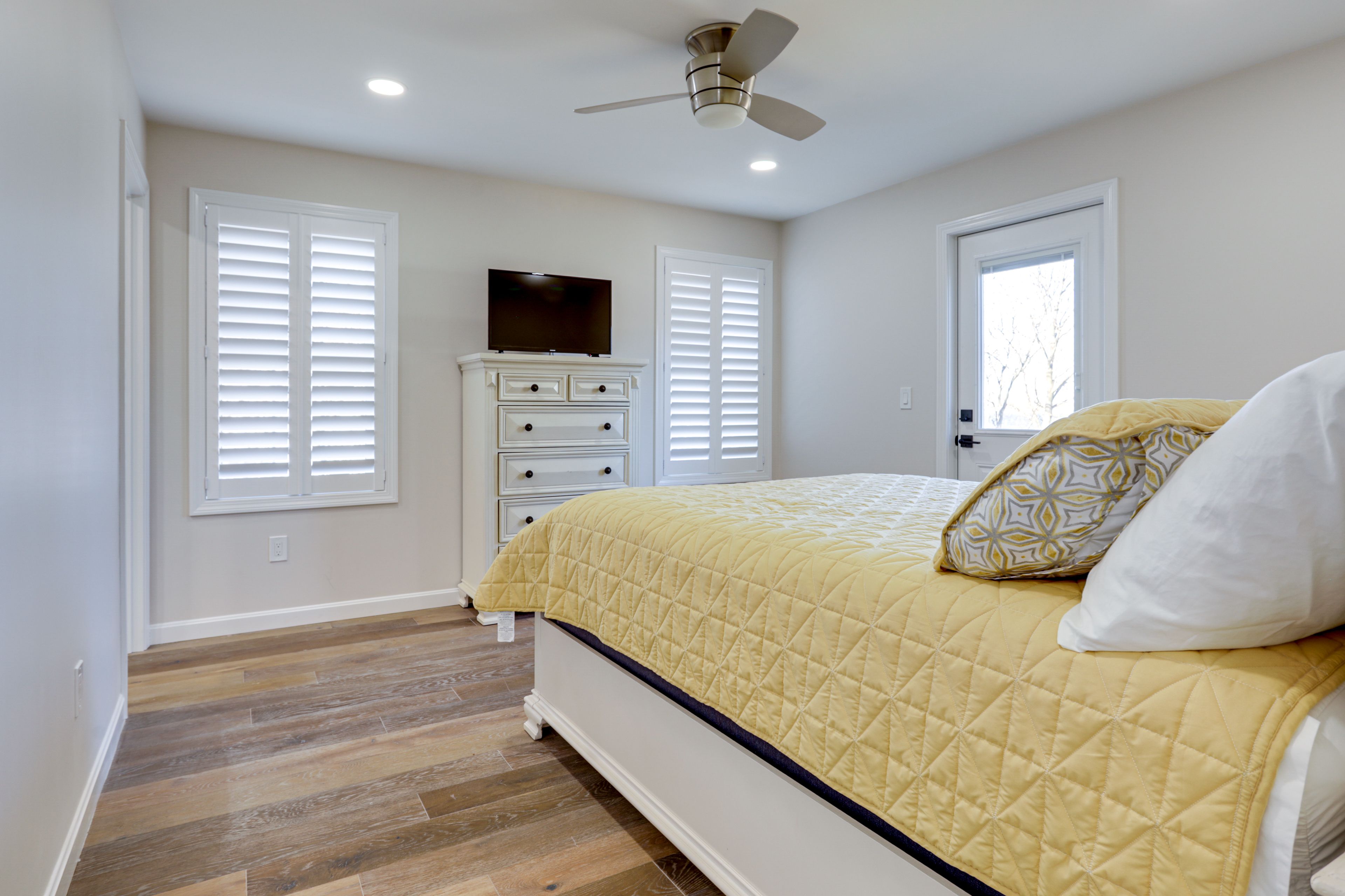 Bedroom 1 | Queen Bed | 2nd Floor