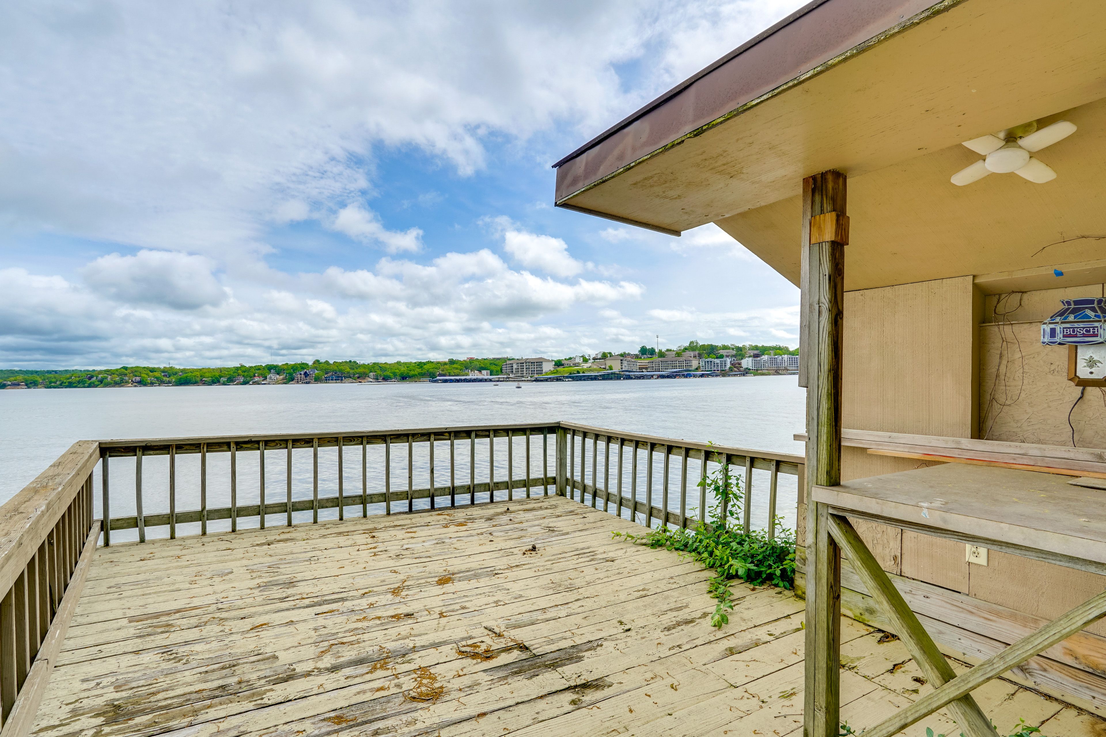 Sunbathing & Fishing Dock | Boating Prohibited | Stairs Required