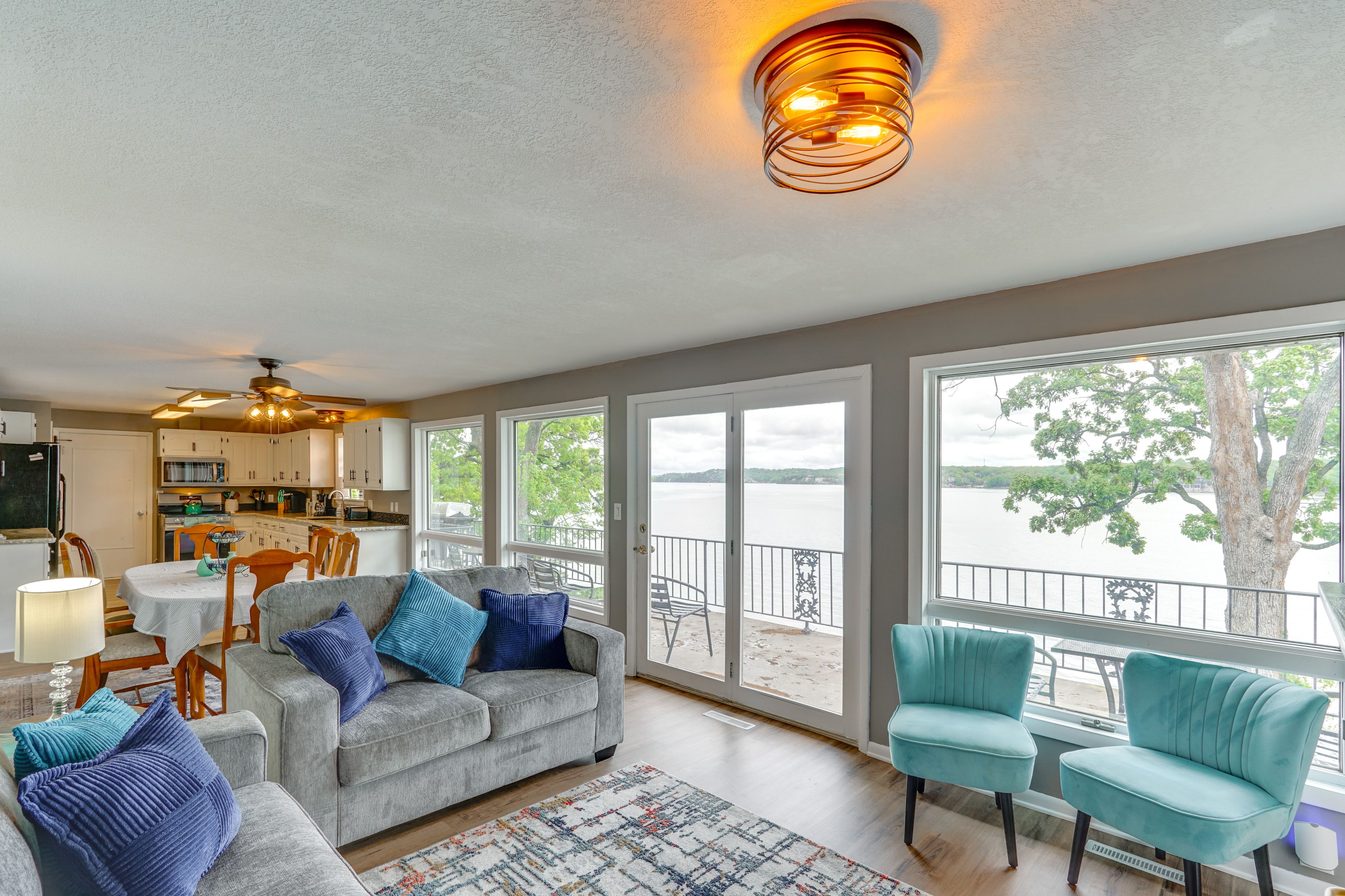 Living Room | 1st Floor | Open Floor Plan | Free WiFi | Smart TV | Lake Views
