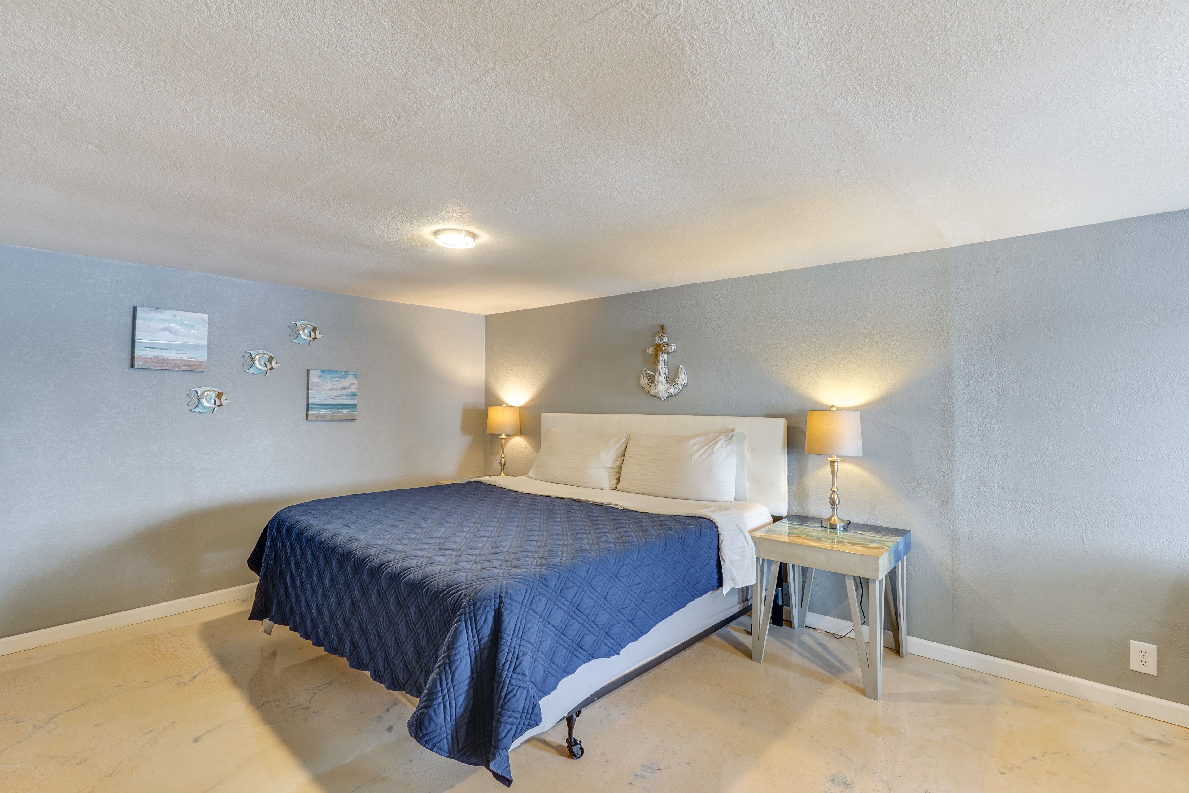 Bedroom 3 | King Bed | Futon | Lower Level | Smart TV | Electric Fireplace