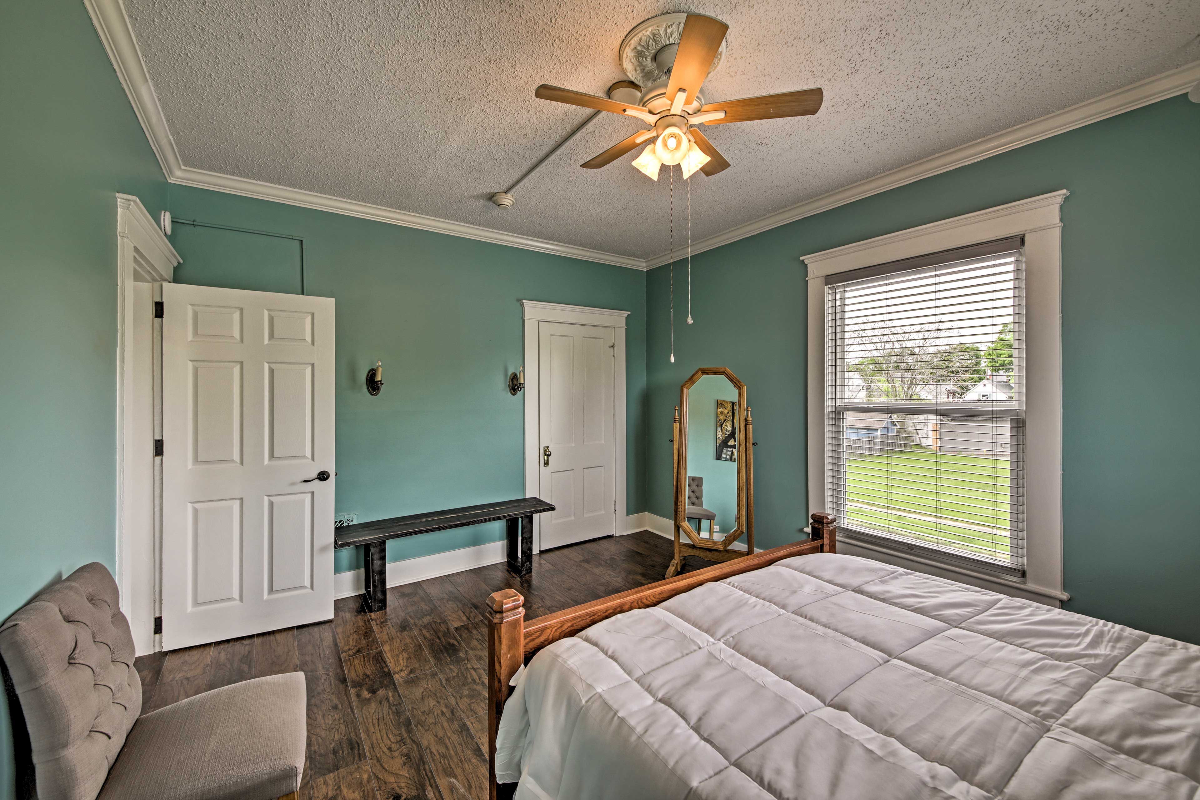 Bedroom 2 | 2nd Floor Via Stairs