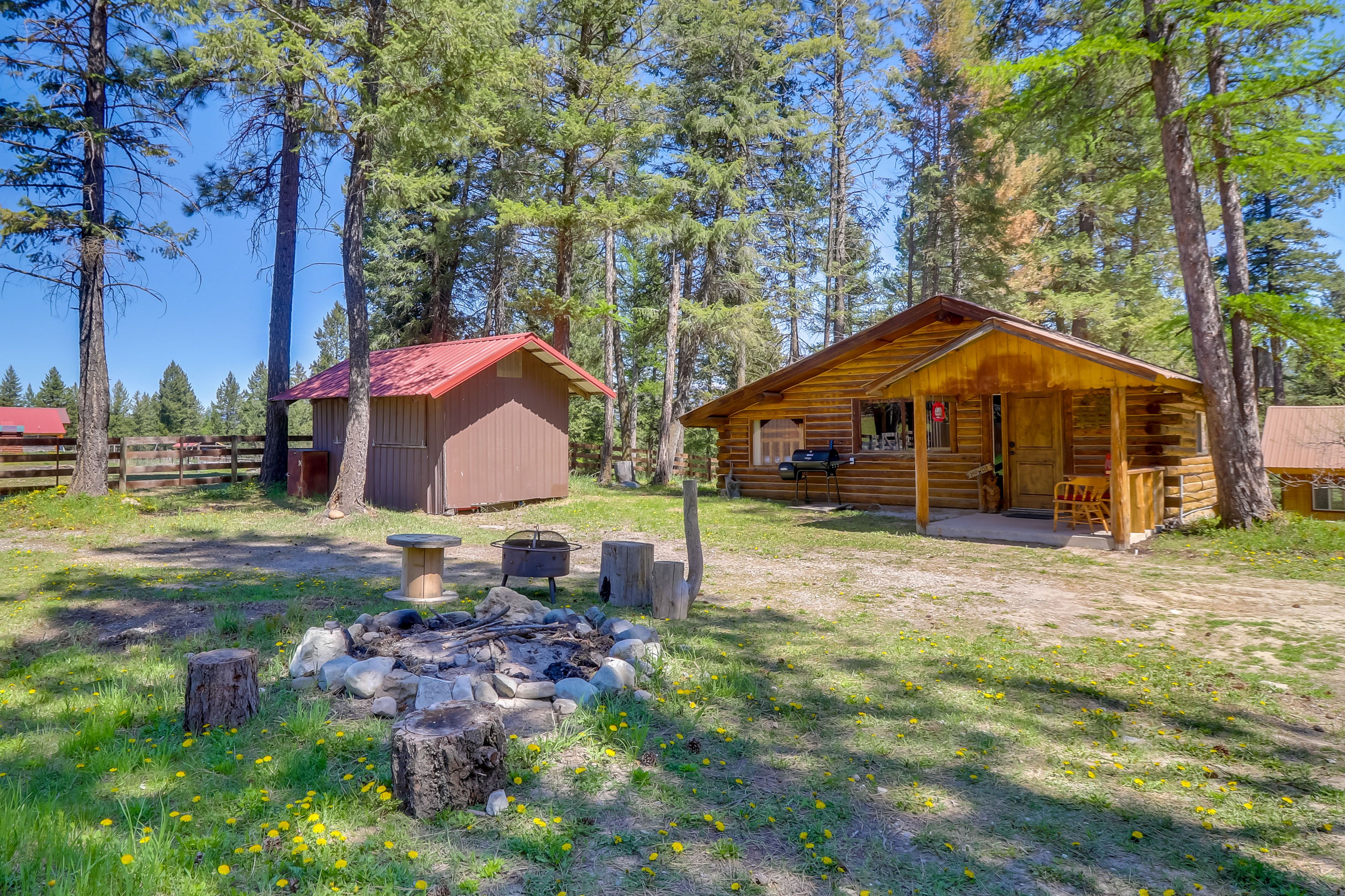 Rexford Vacation Rental | 2BR | 1BA | 800 Sq Ft | 1 Step to Enter