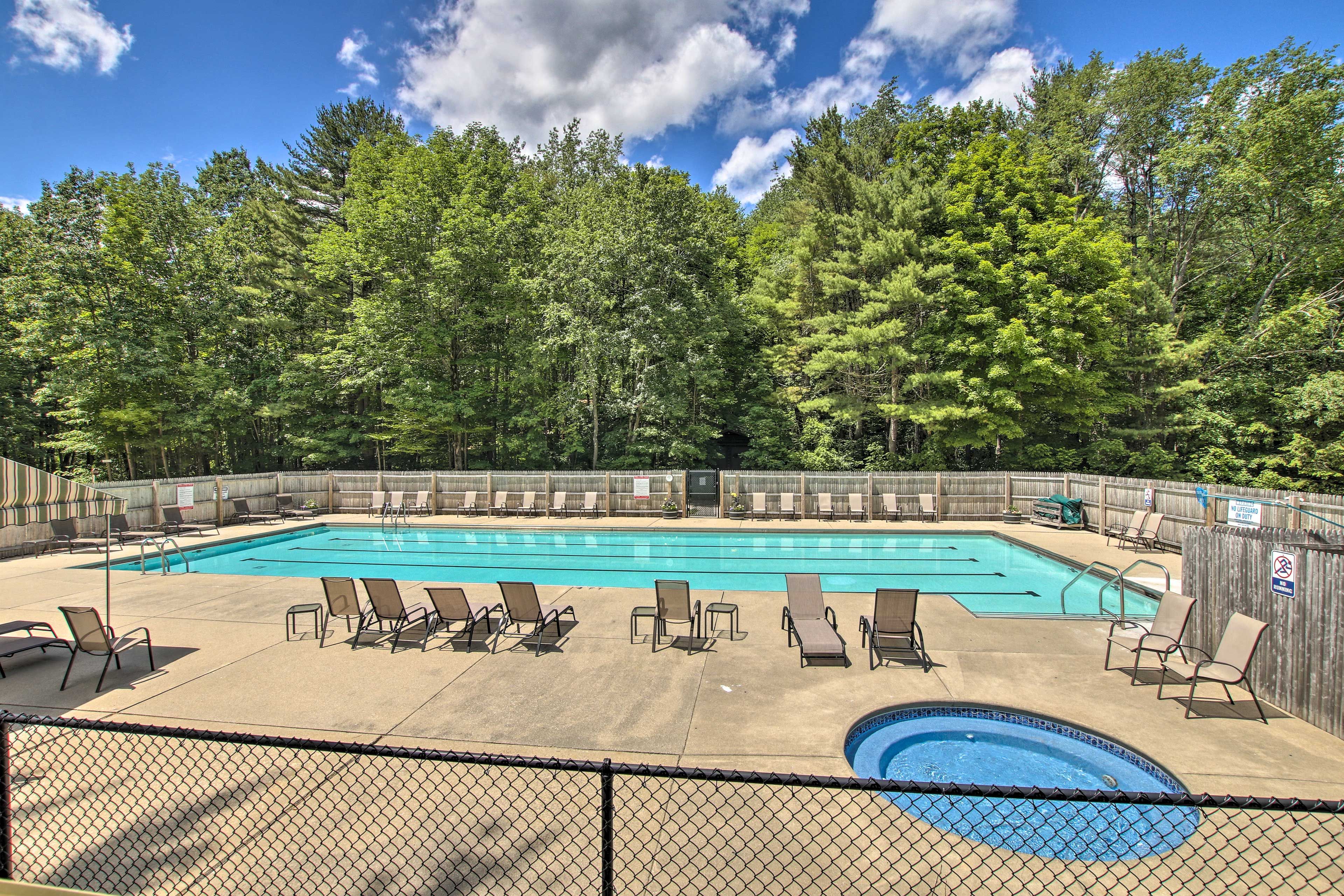 Heated Community Pool & Hot Tub