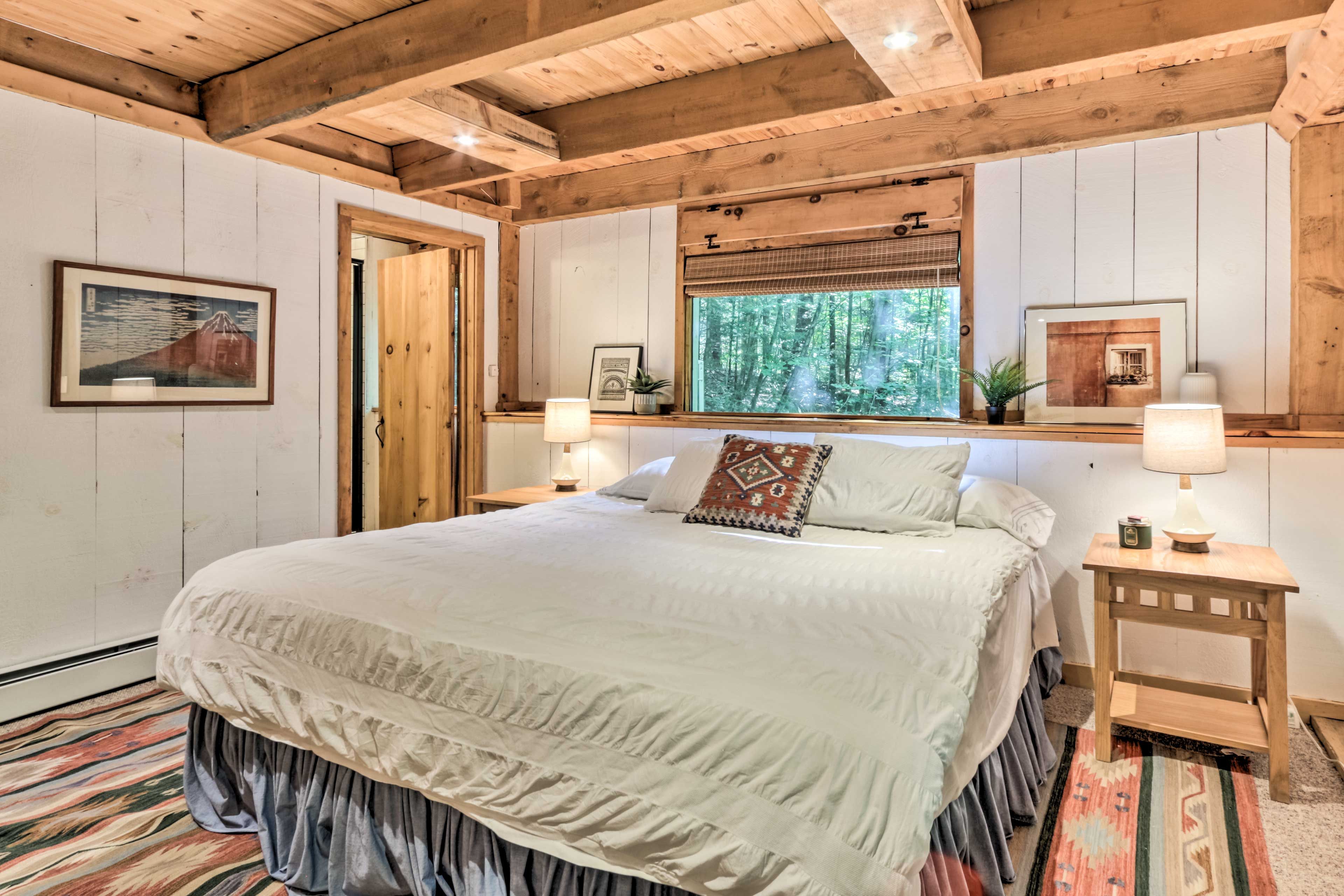 Bedroom 3 | King Bed | En-Suite Bathroom | Ground Floor
