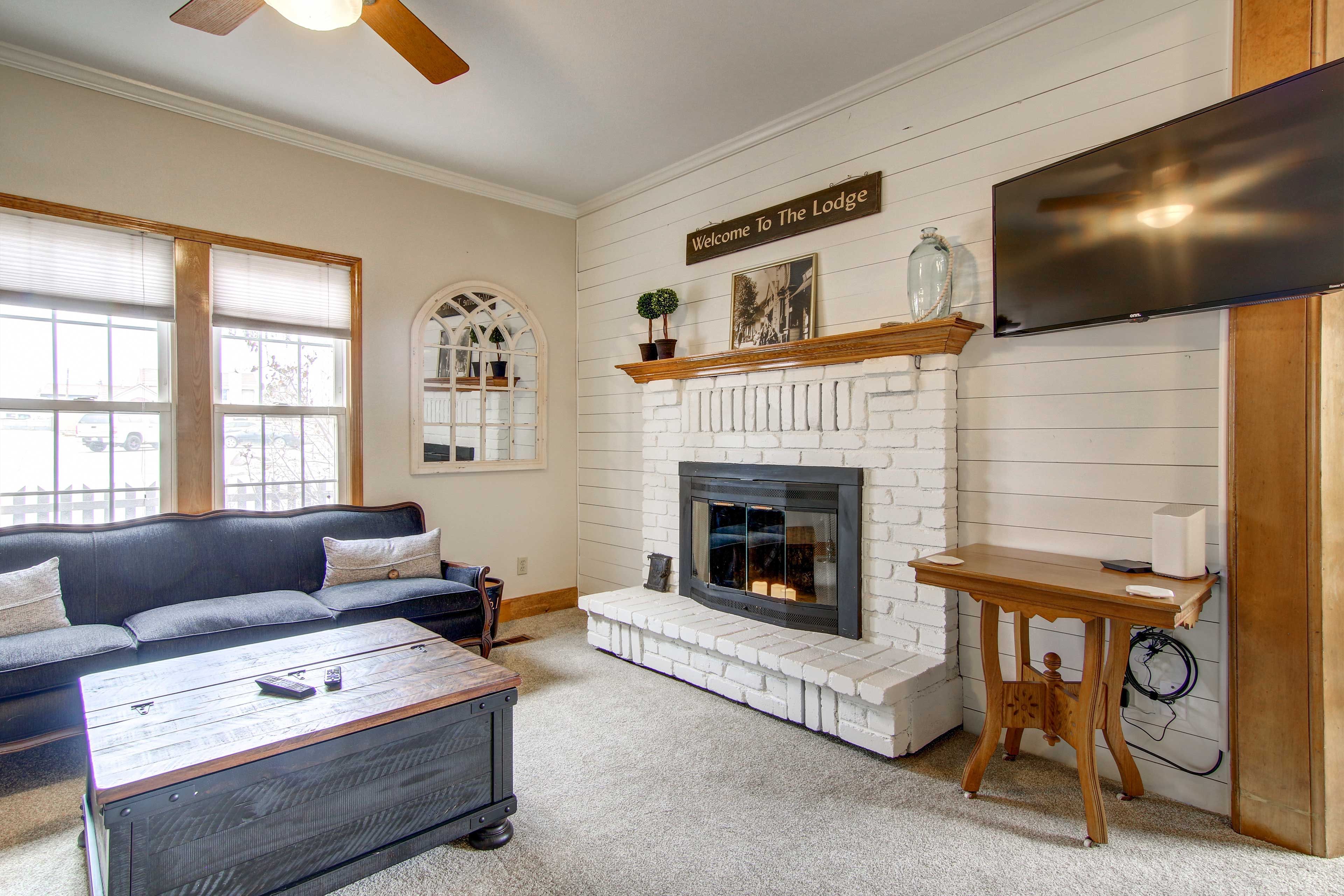 Living Room | Smart TV