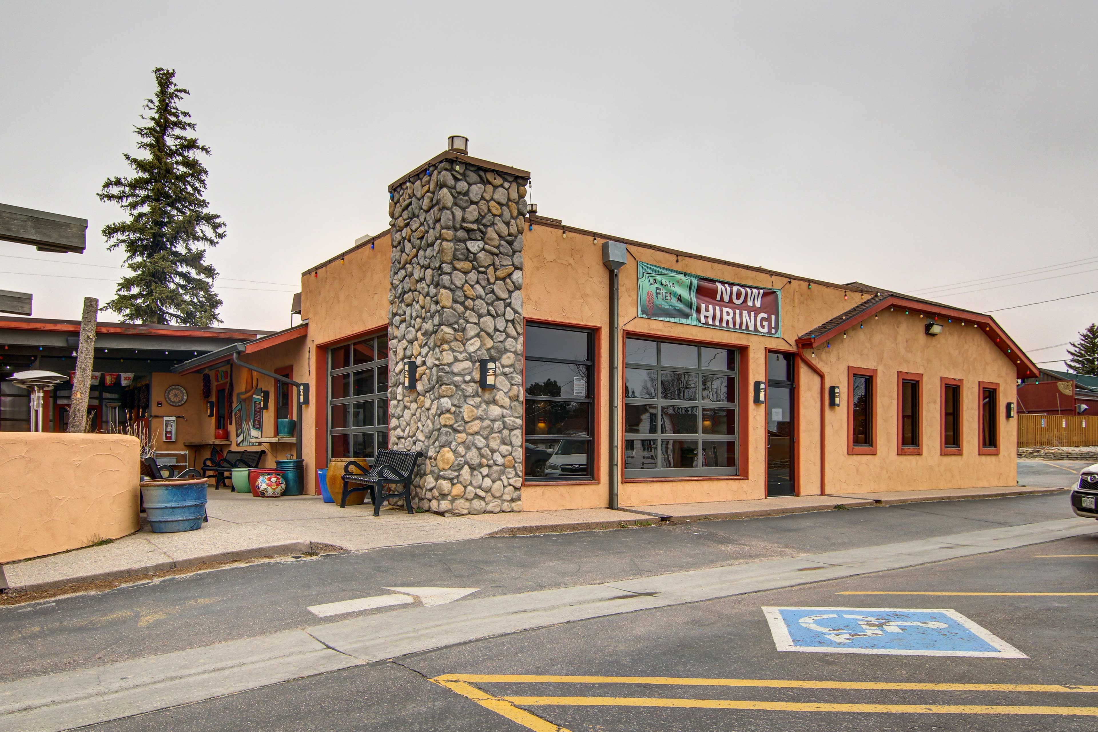 Nearby Shops & Dining