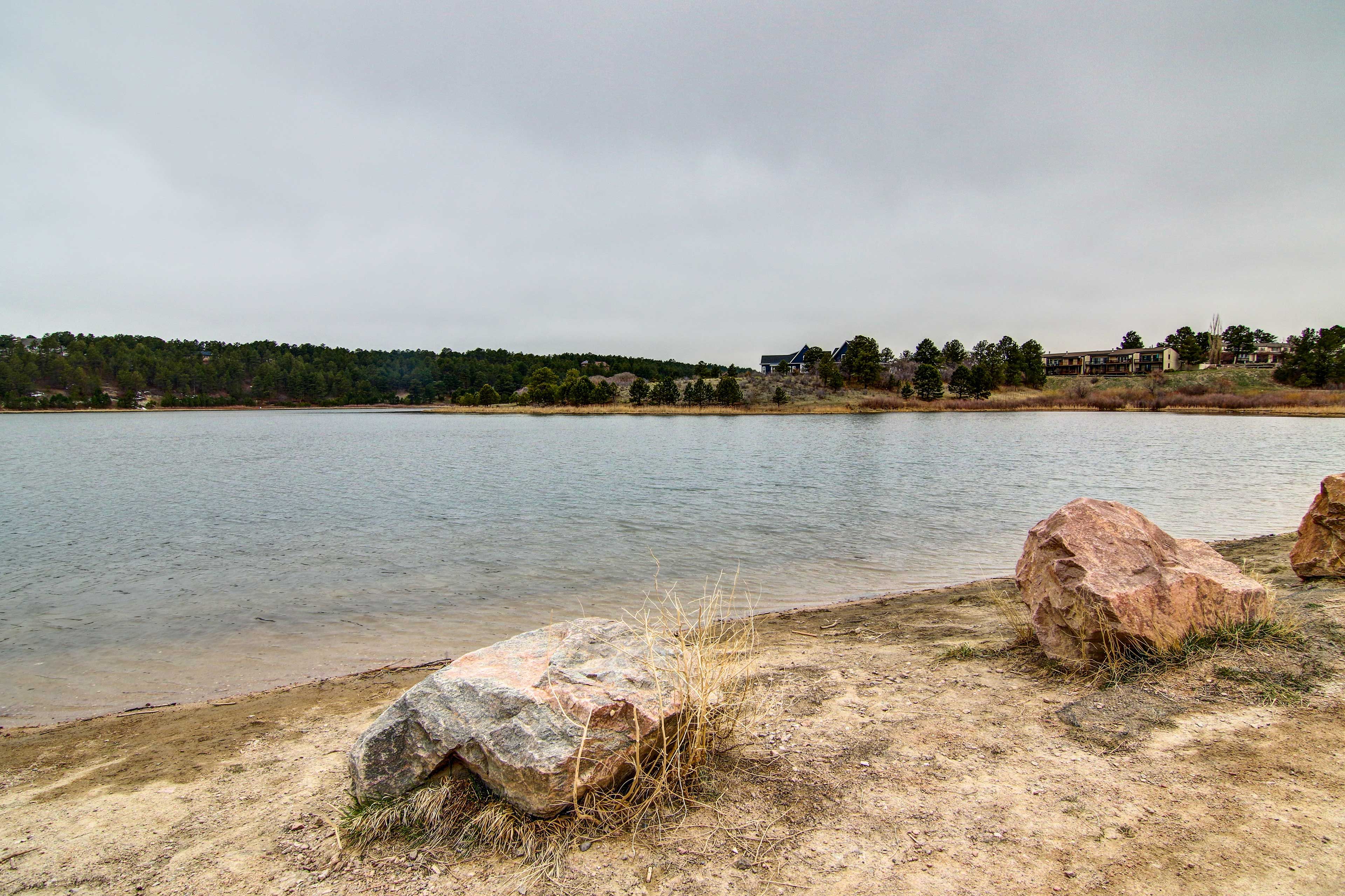 Monument Lake