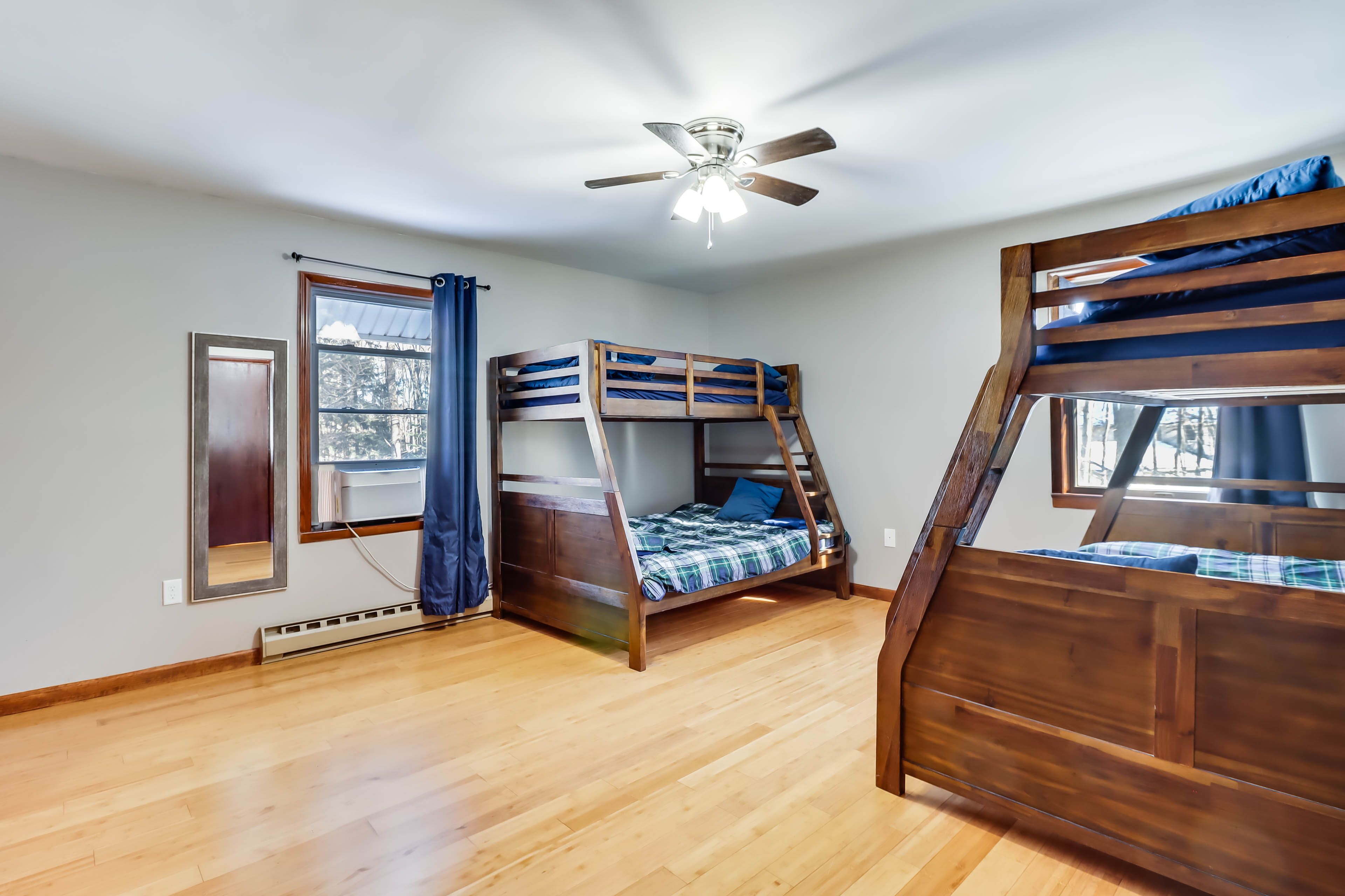 Bedroom 3 | 2 Twin/Full Bunk Beds