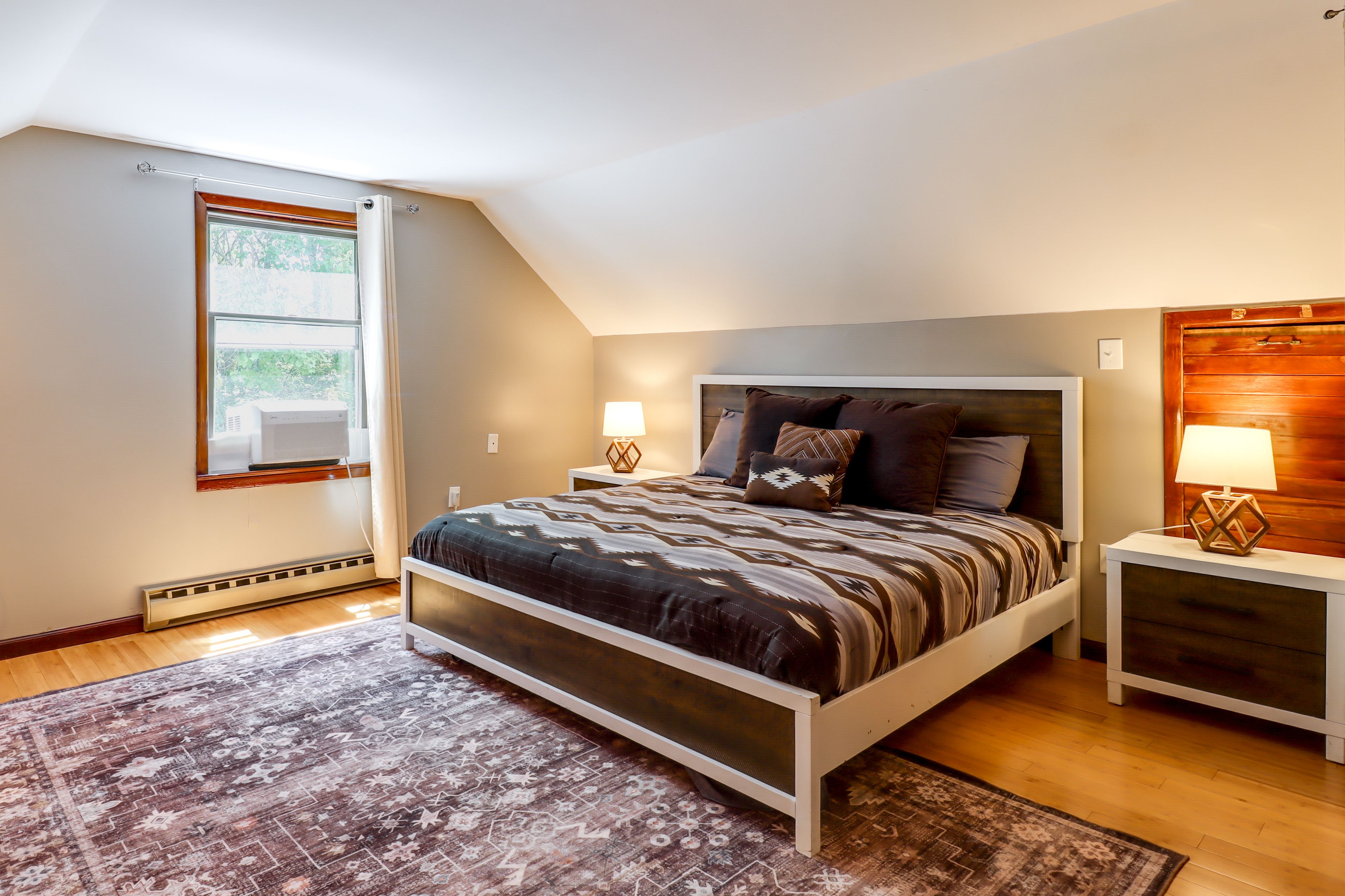 Bedroom 1 | King Bed | Linens Provided | 2nd Floor