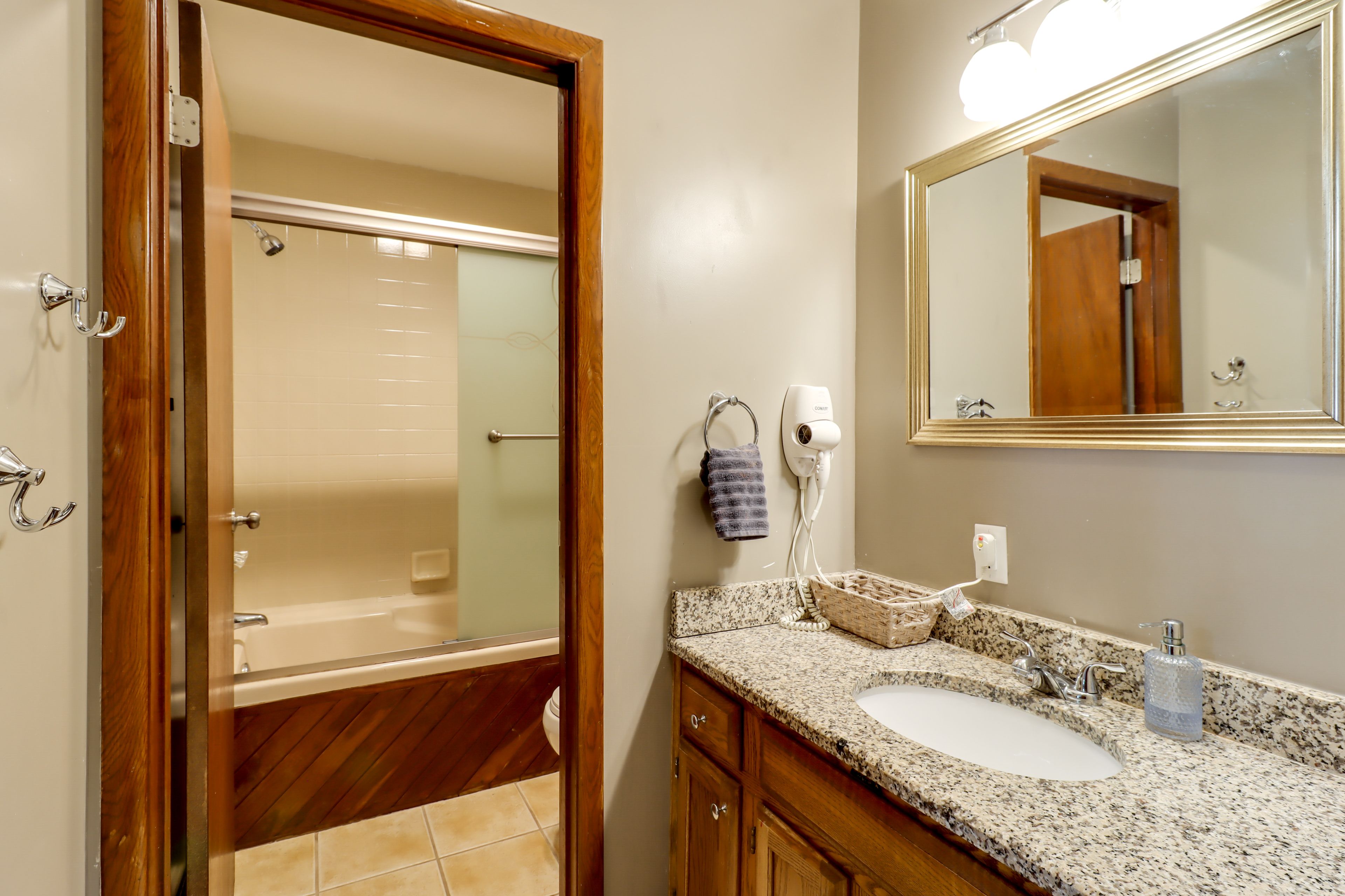 En-Suite Bathroom | Access Through Bedroom 3
