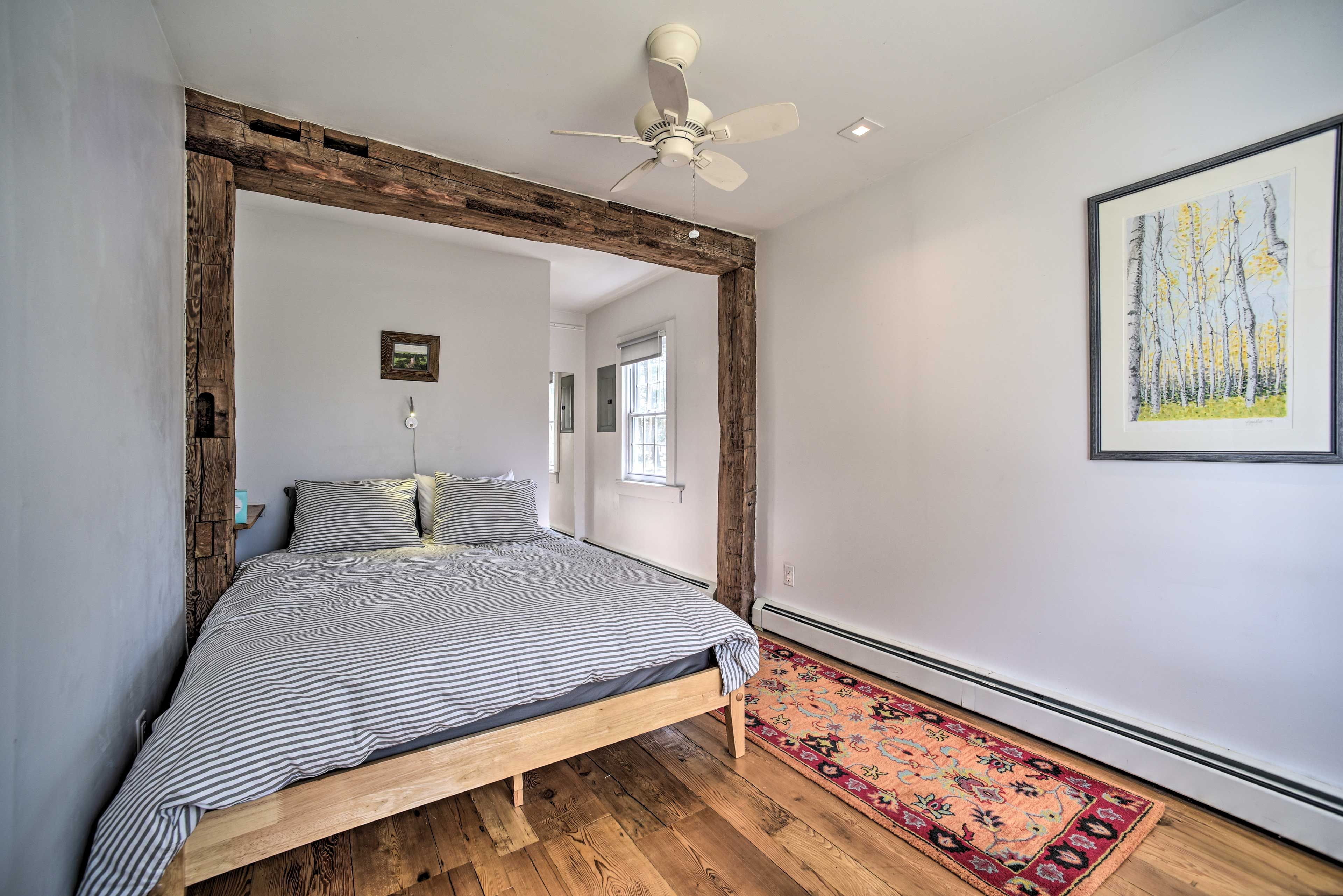 Bedroom 1 | Queen Bed | Designated Work Area | 1st Floor