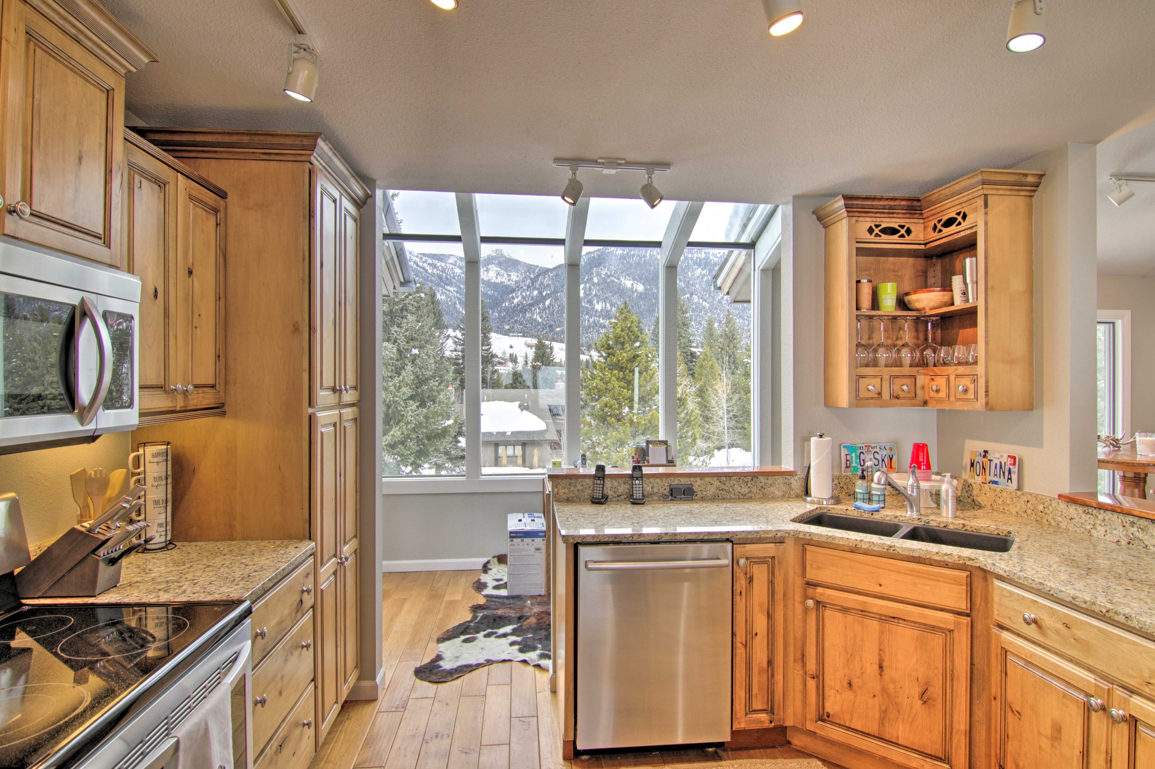 Fully Equipped Kitchen | 1st Floor