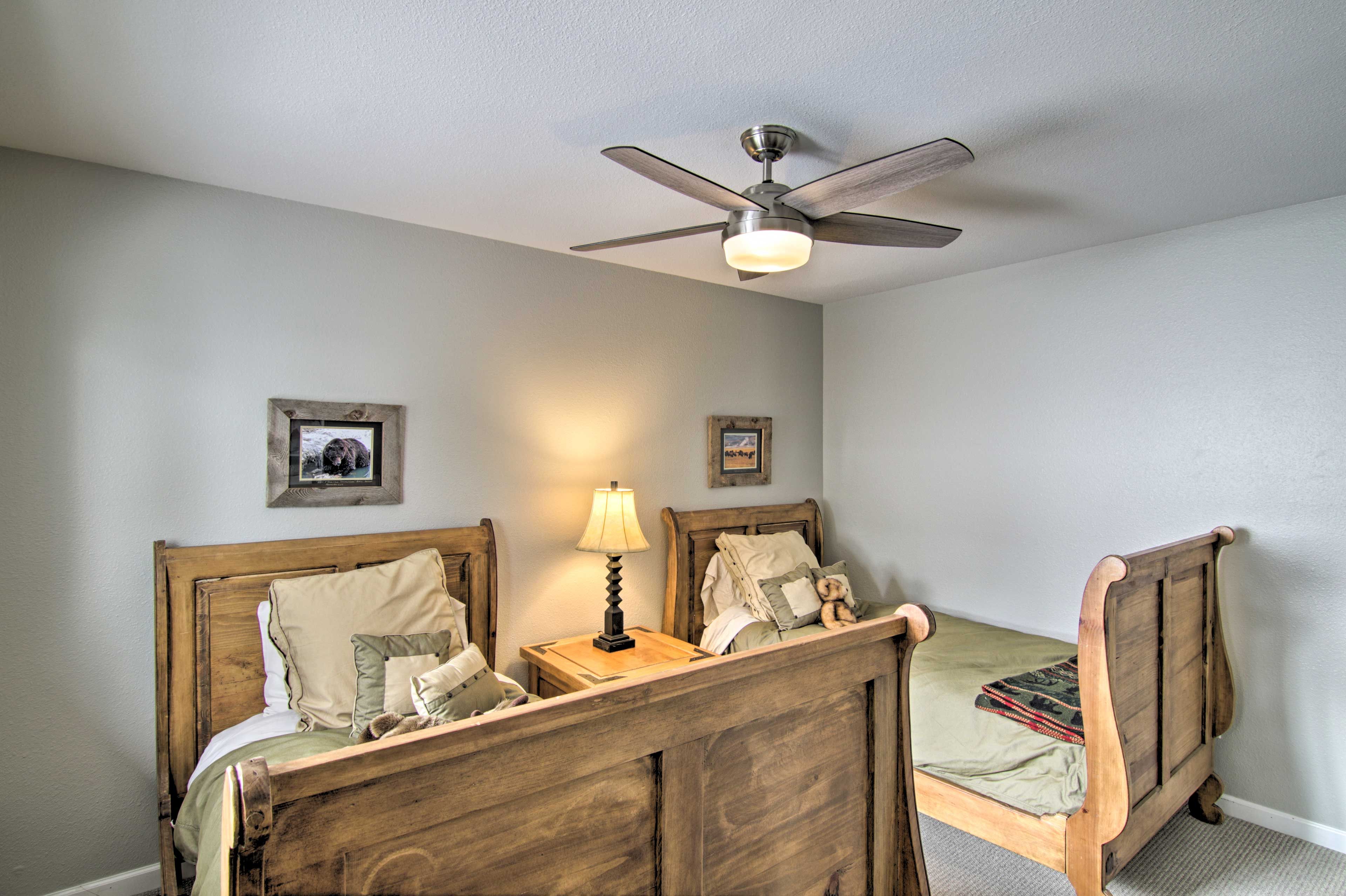 Bedroom 3 | 2 Twin Beds