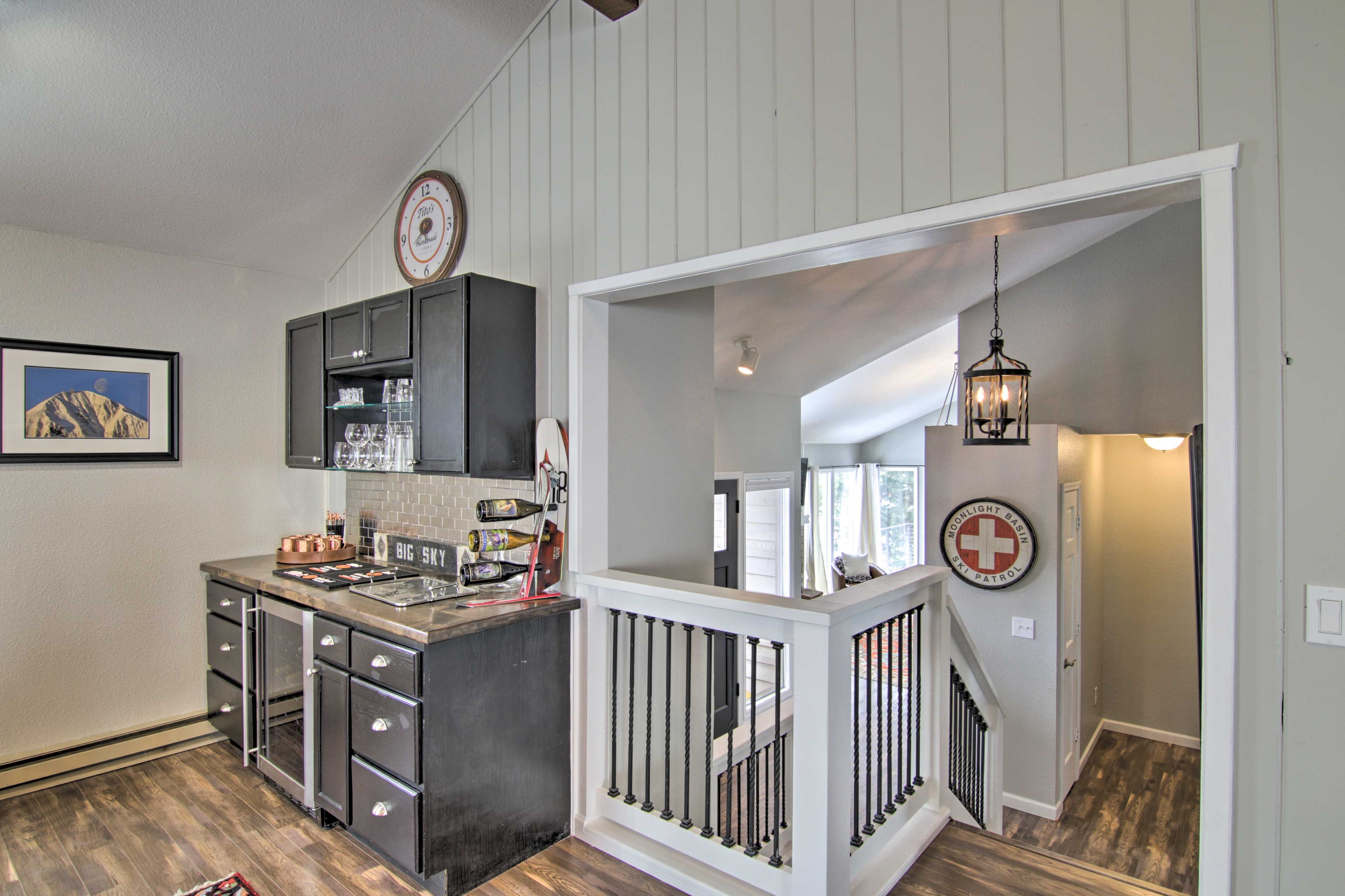 Great Room | Wet Bar