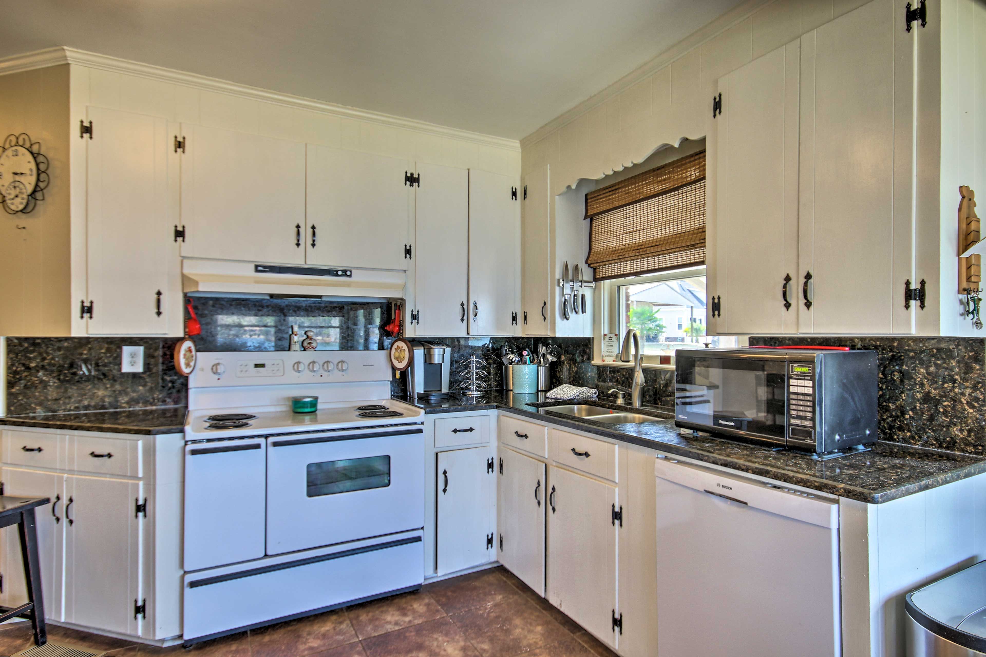 Fully Equipped Kitchen | Keurig Coffee Maker