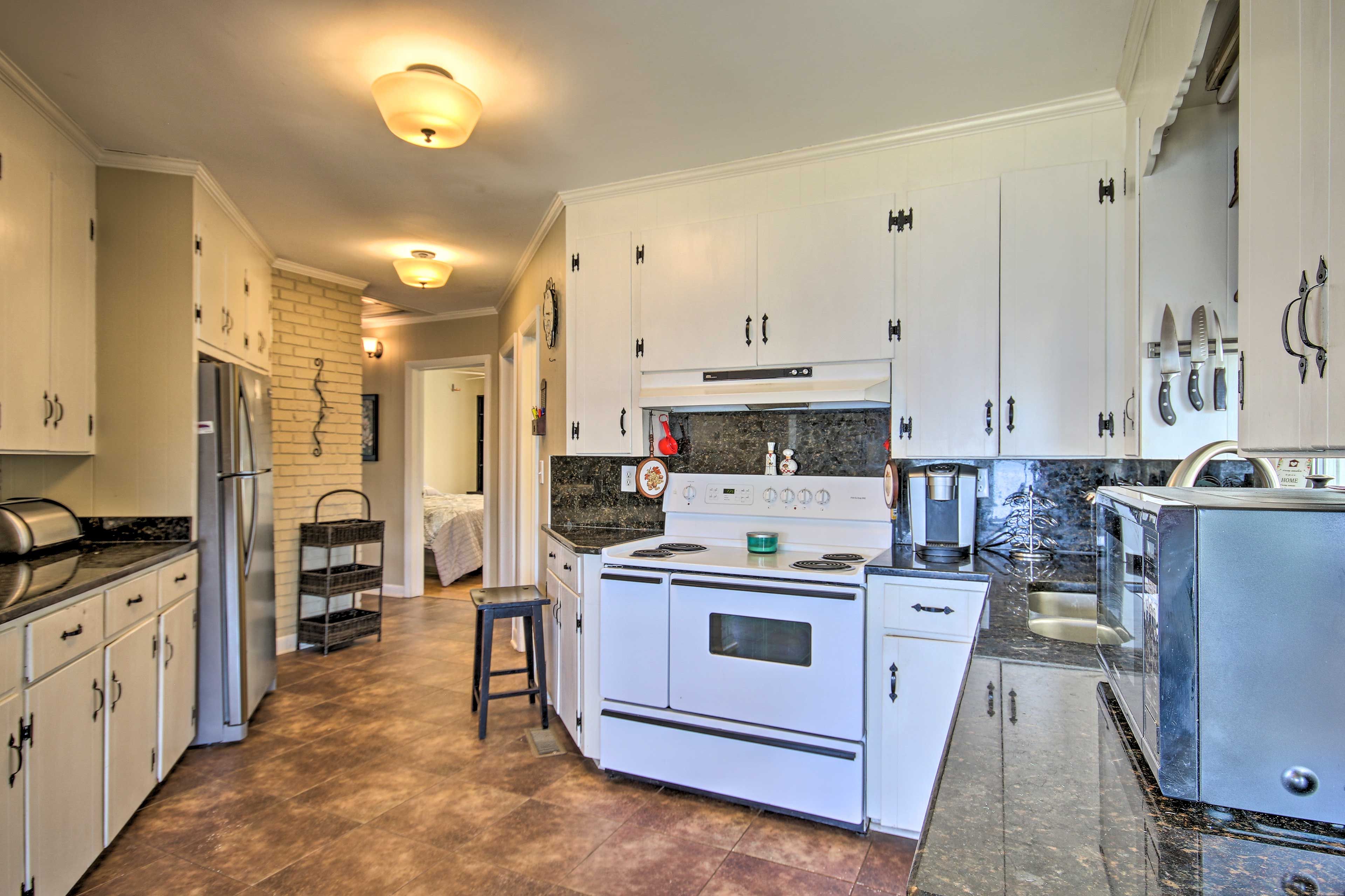 Fully Equipped Kitchen | Cooking Basics