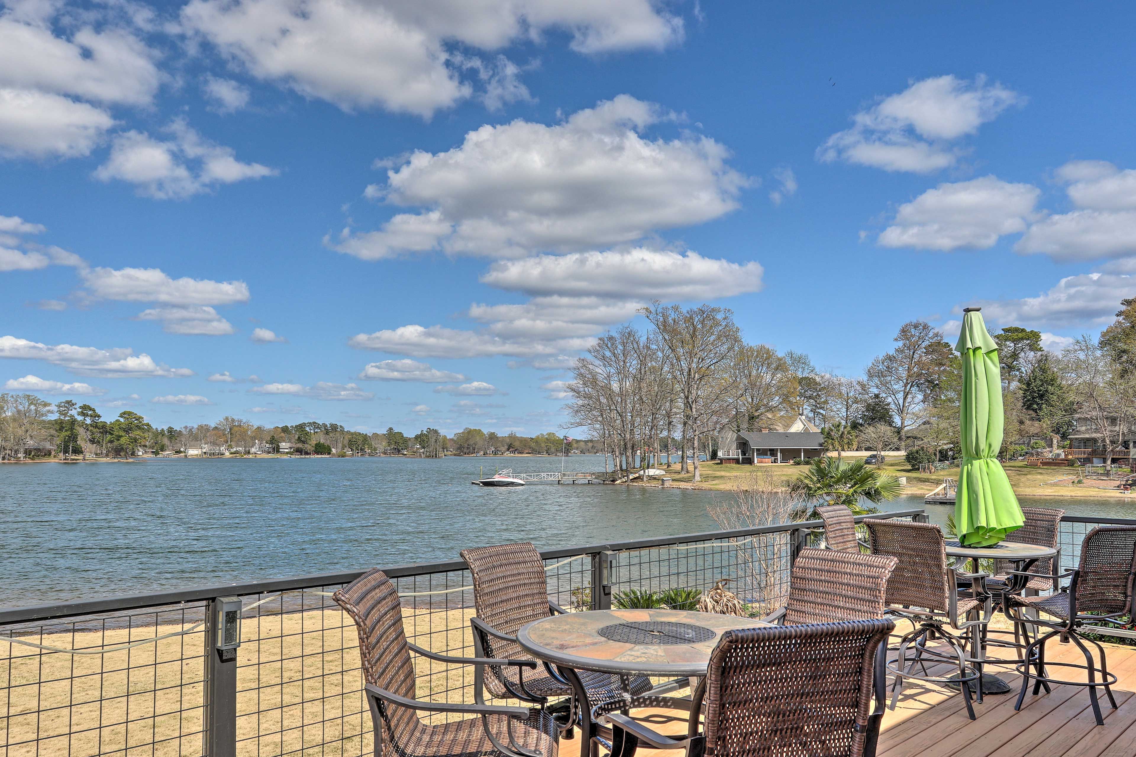 Back Deck | Panoramic Lake Views