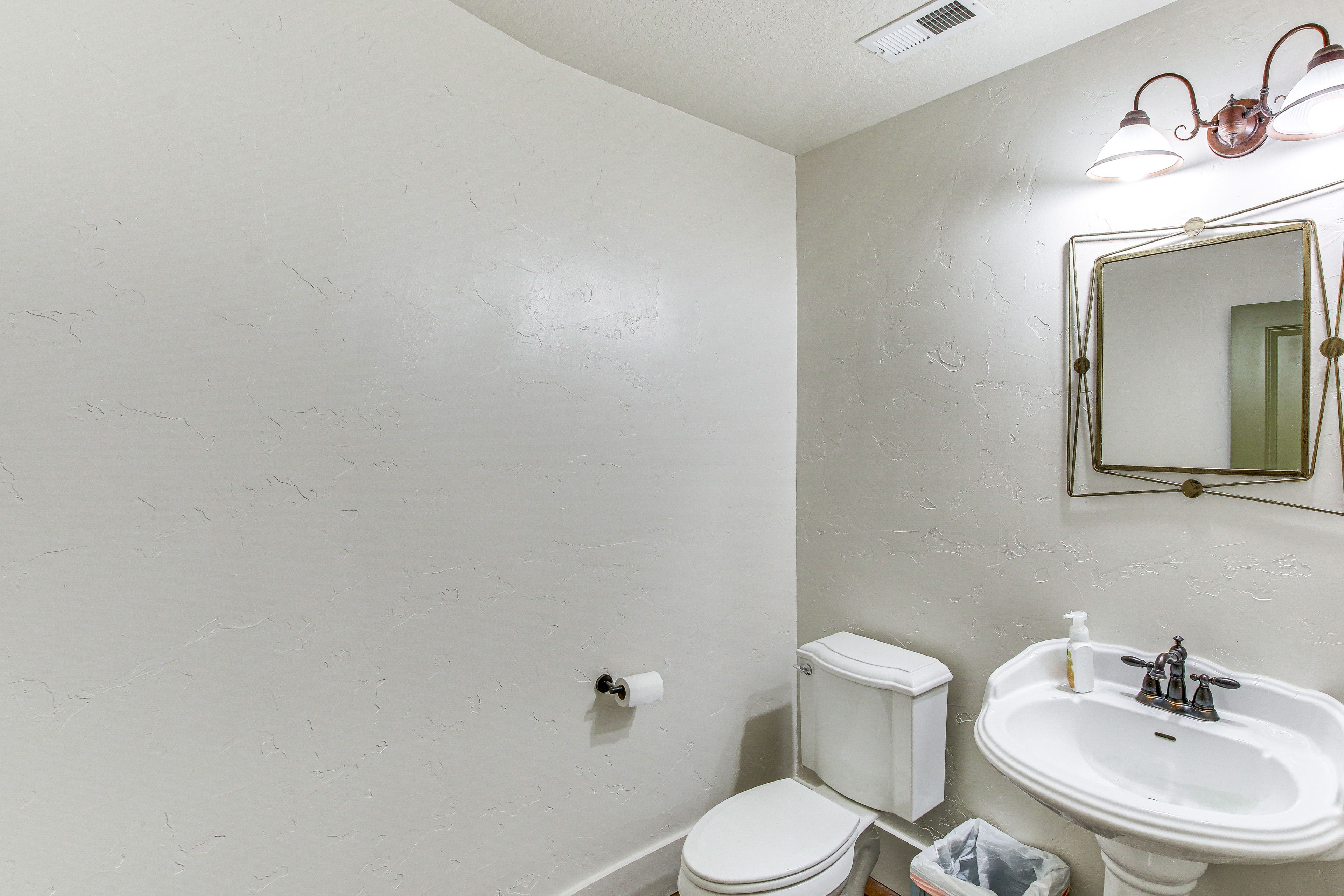 Half Bathroom | Main Level