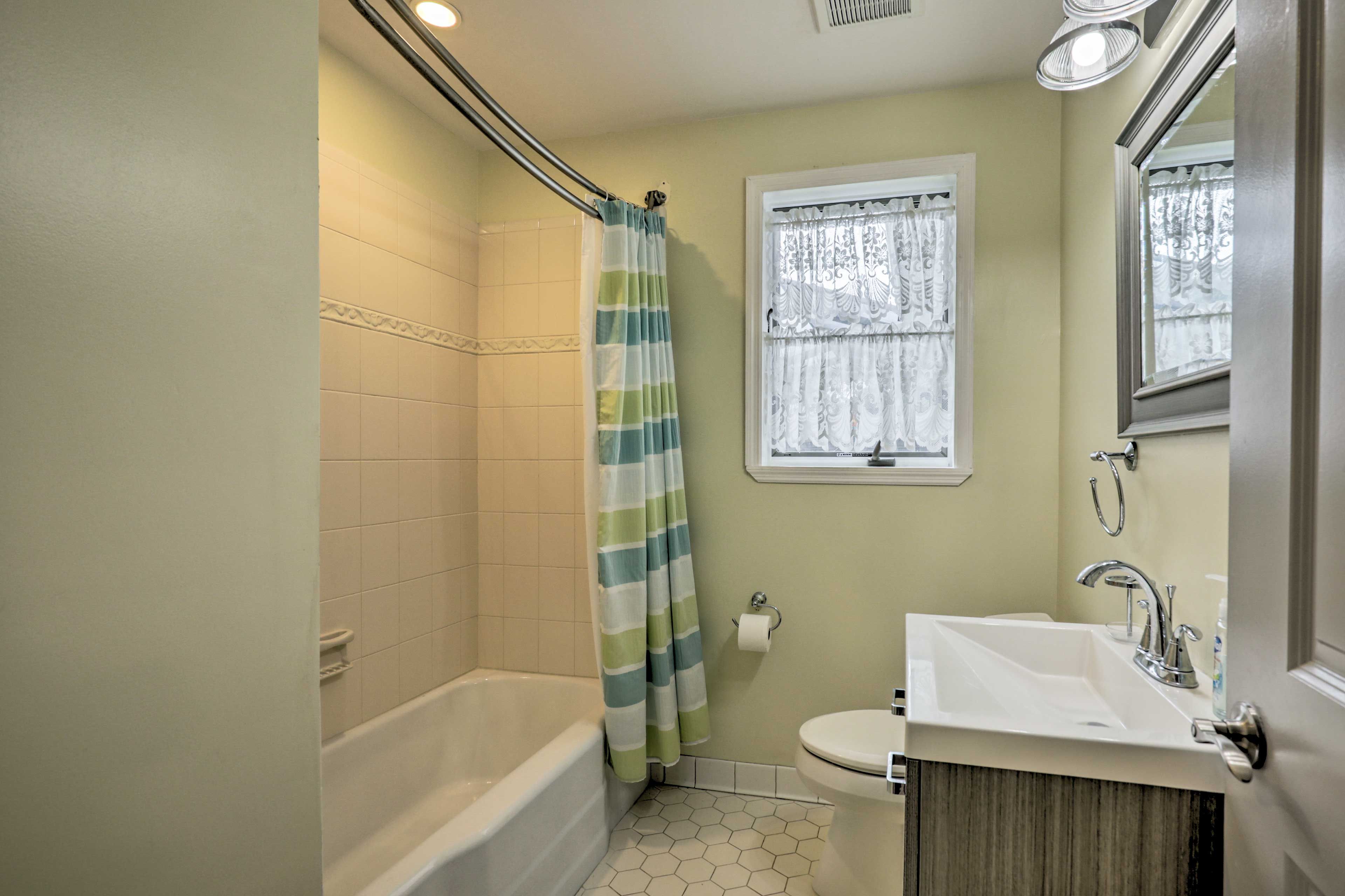 Full Bathroom