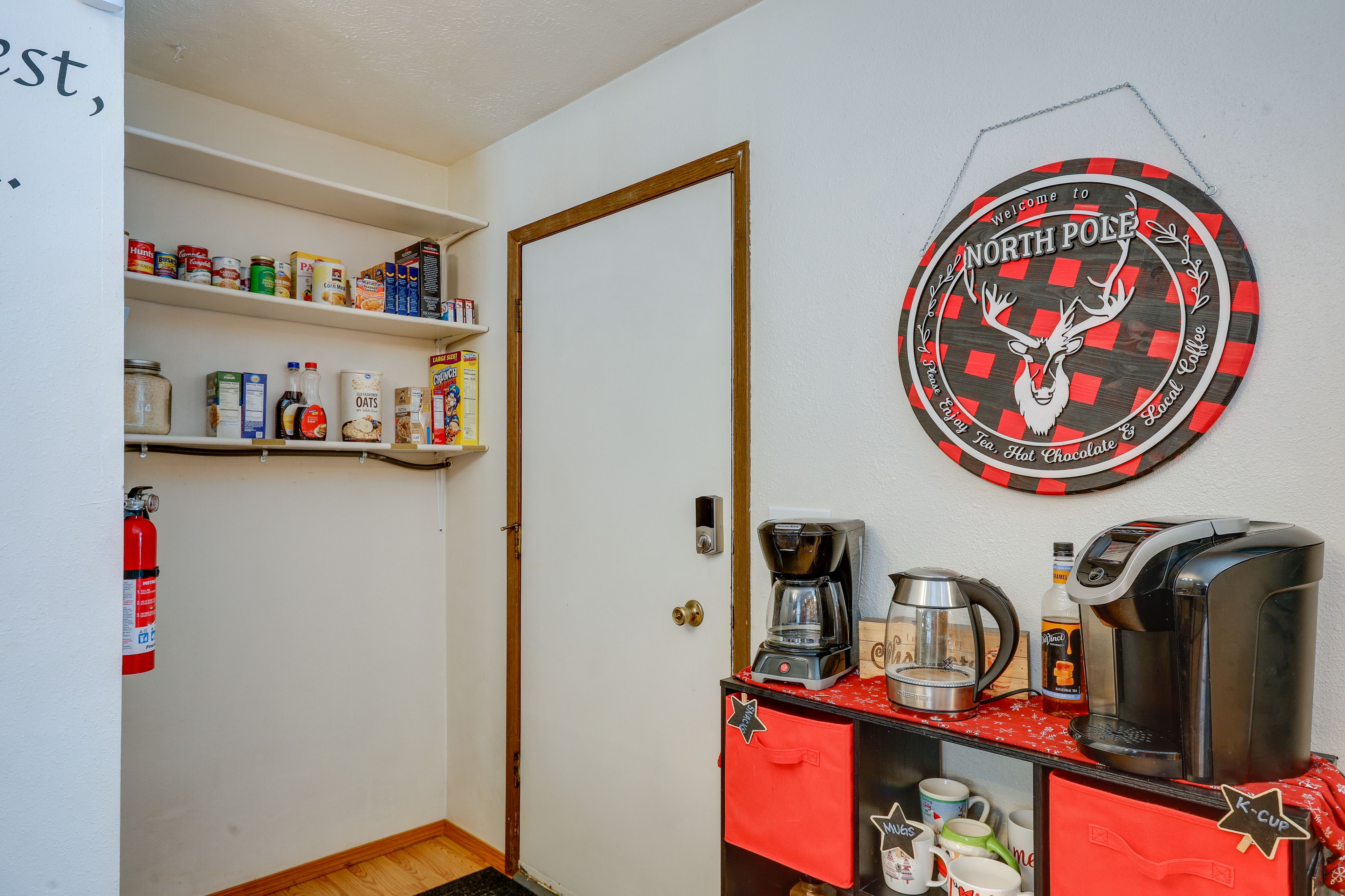 Coffee & Snack Bar