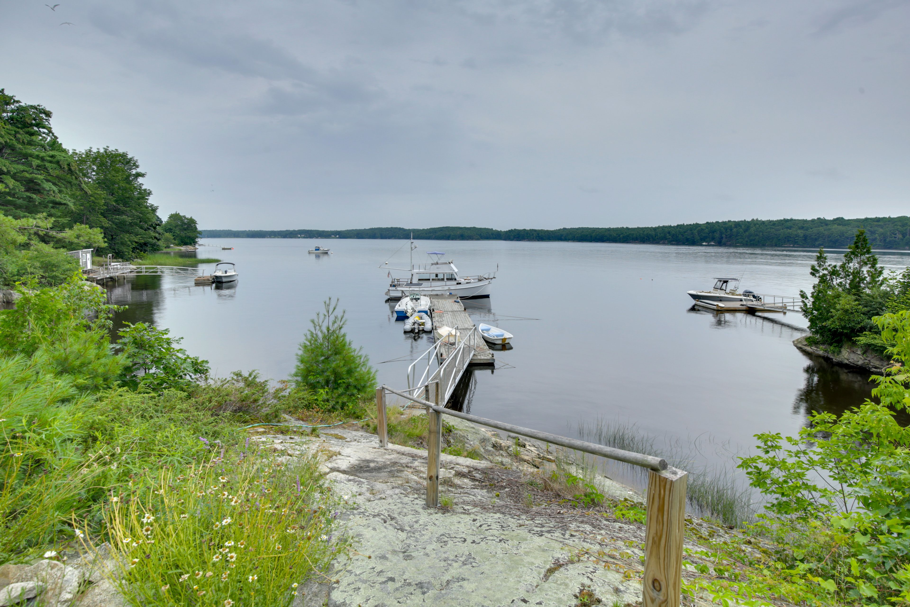 Exterior Space | Shared Dock