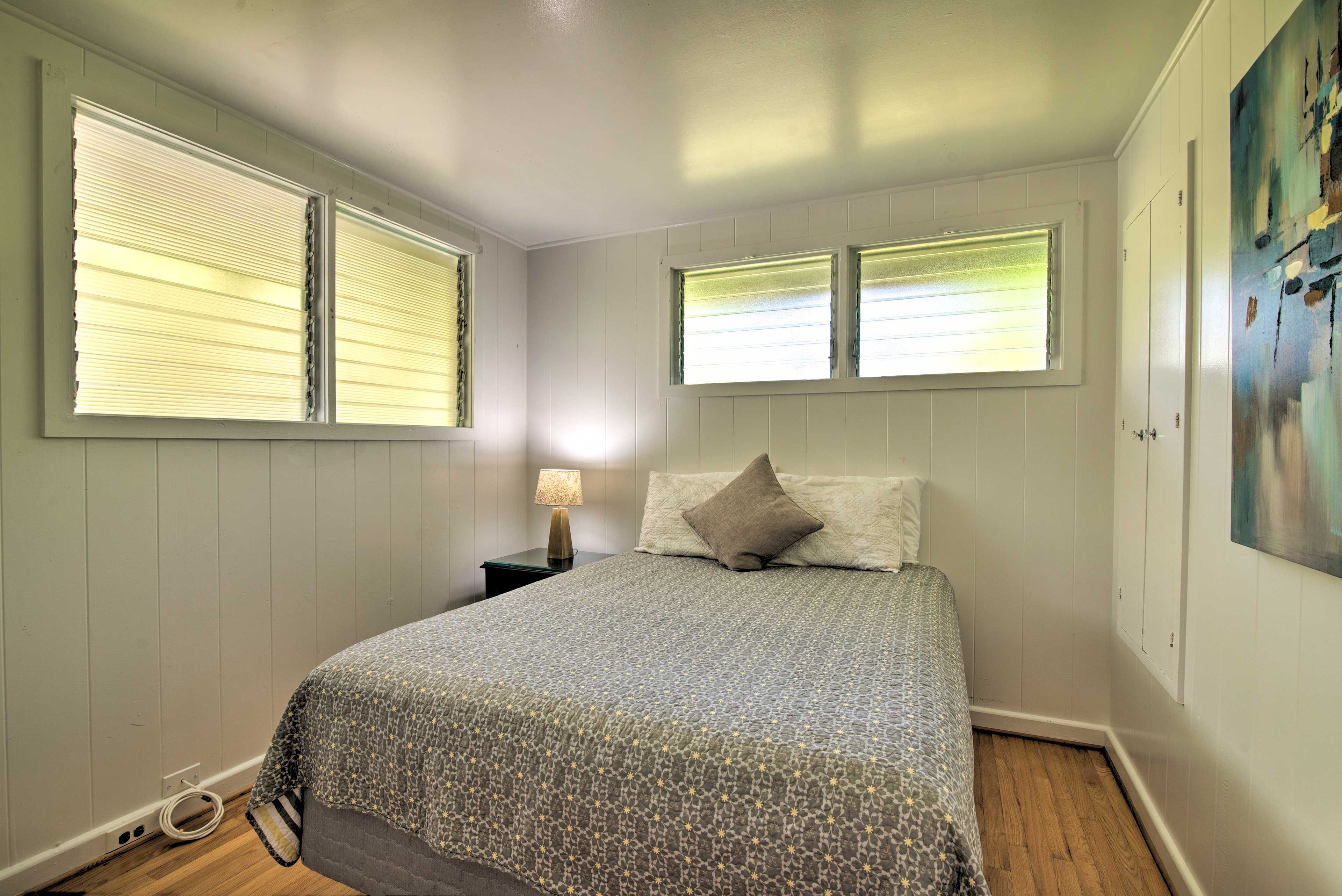 Bedroom 1 | Queen Bed | Stairs Required