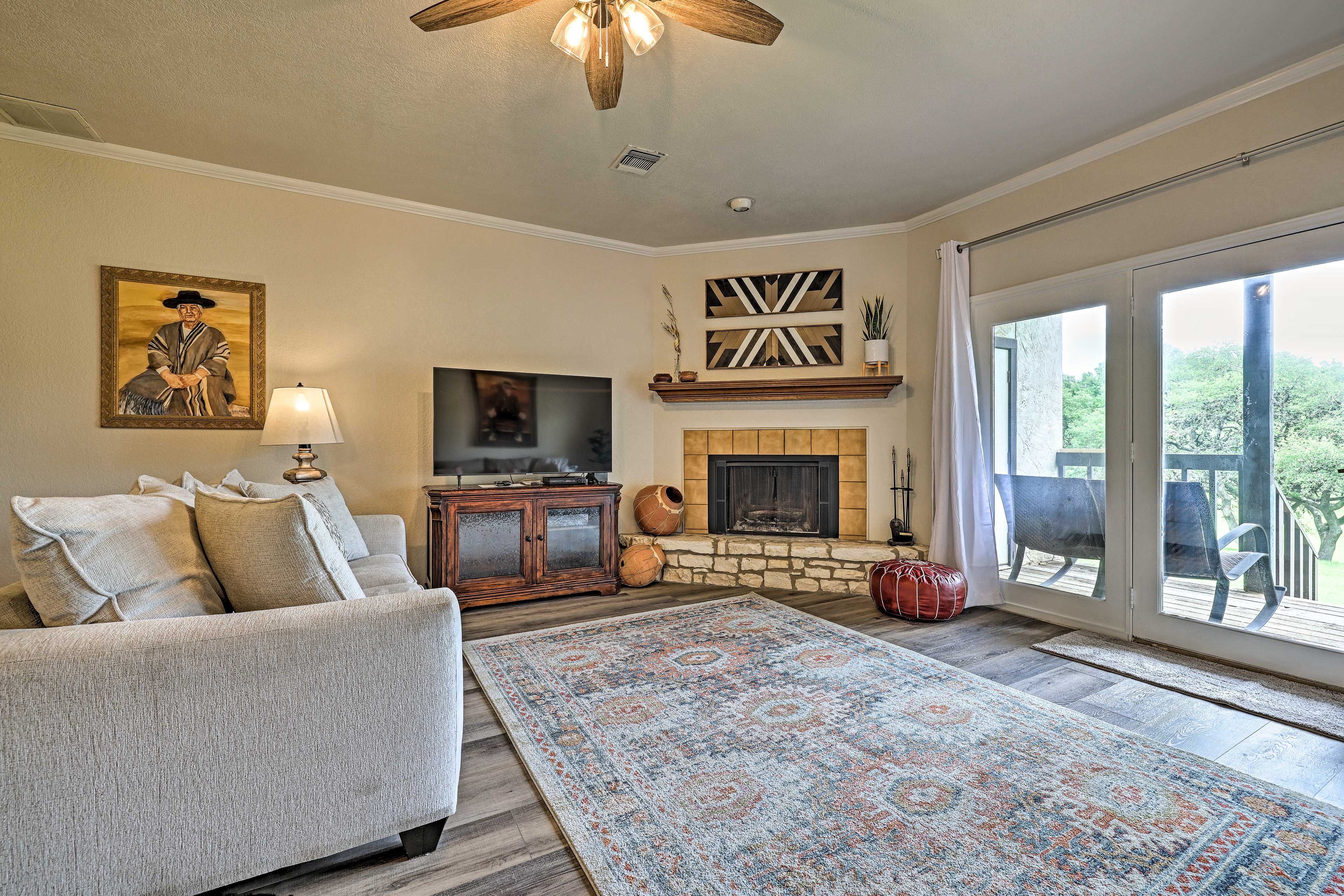 Living Room | Queen Sleeper Sofa | 1st Floor | Free WiFi | Central A/C & Heating