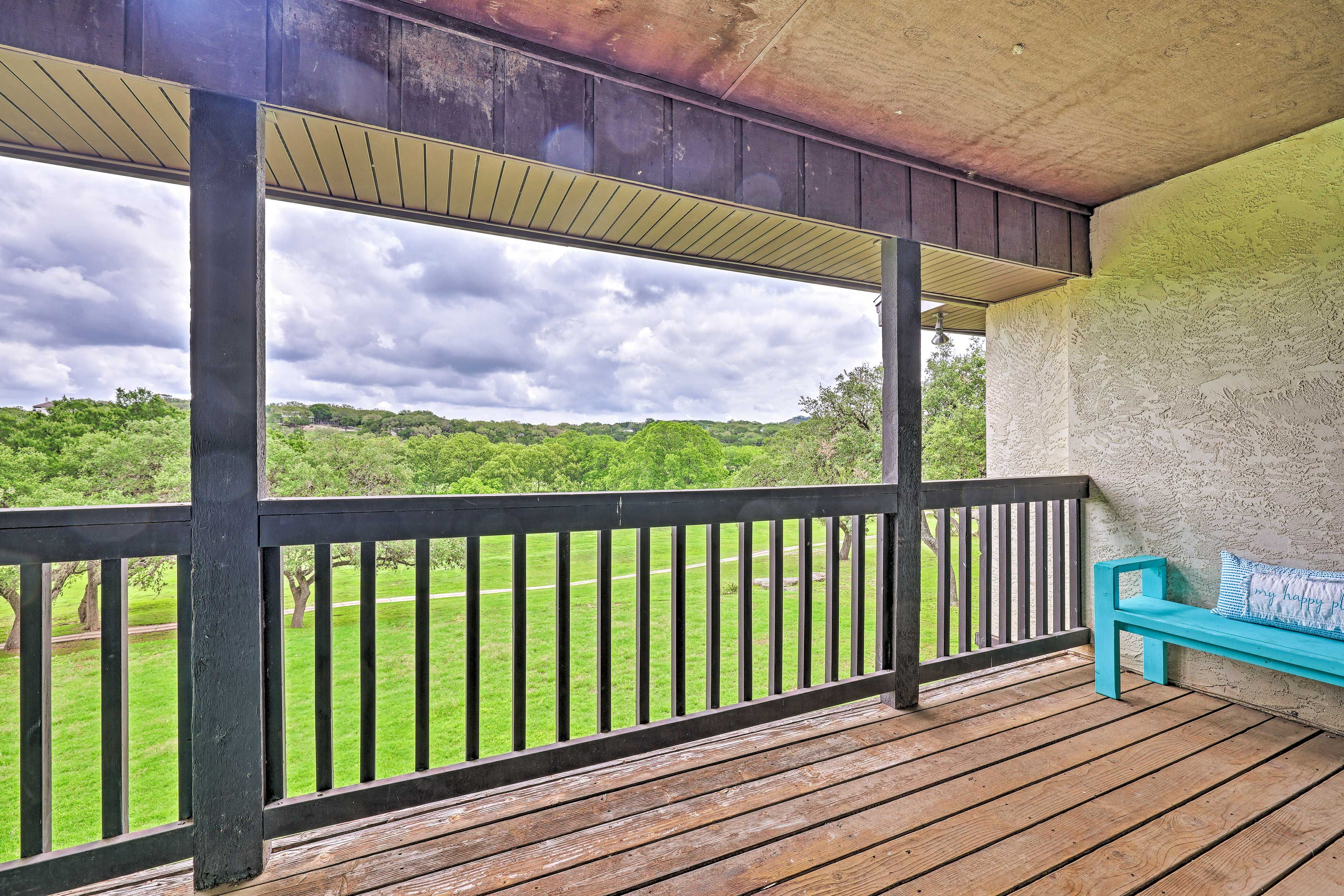 Private Balcony | 2nd Floor