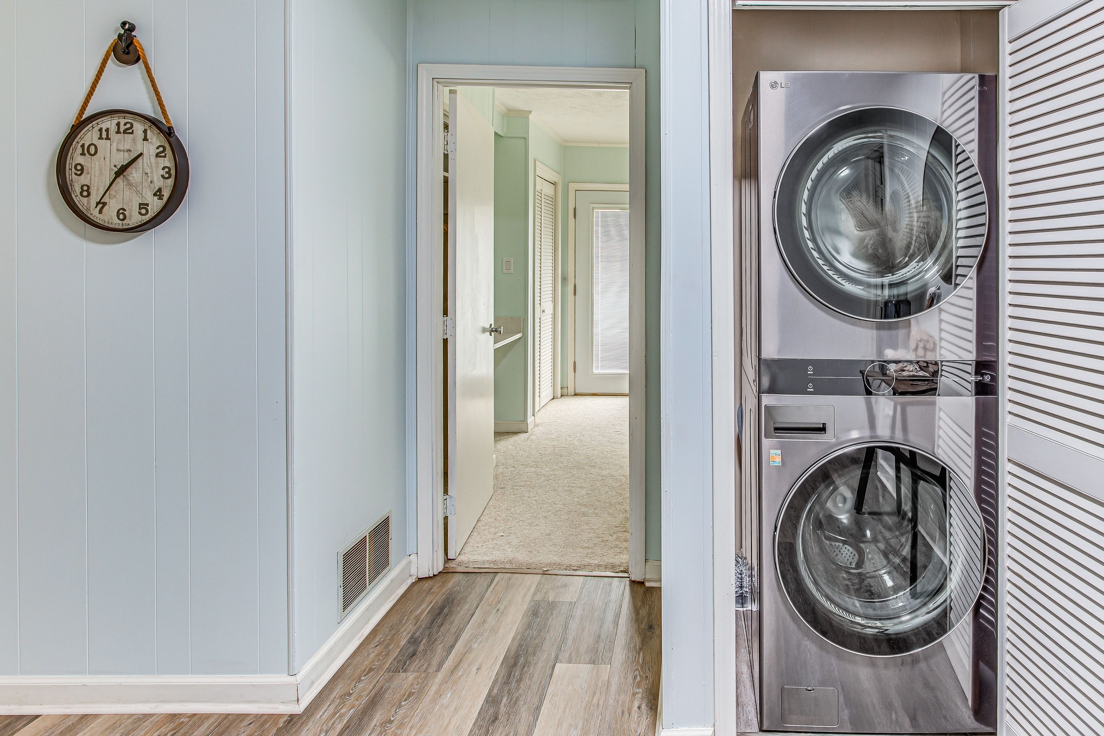 In-Unit Laundry | Washer & Dryer