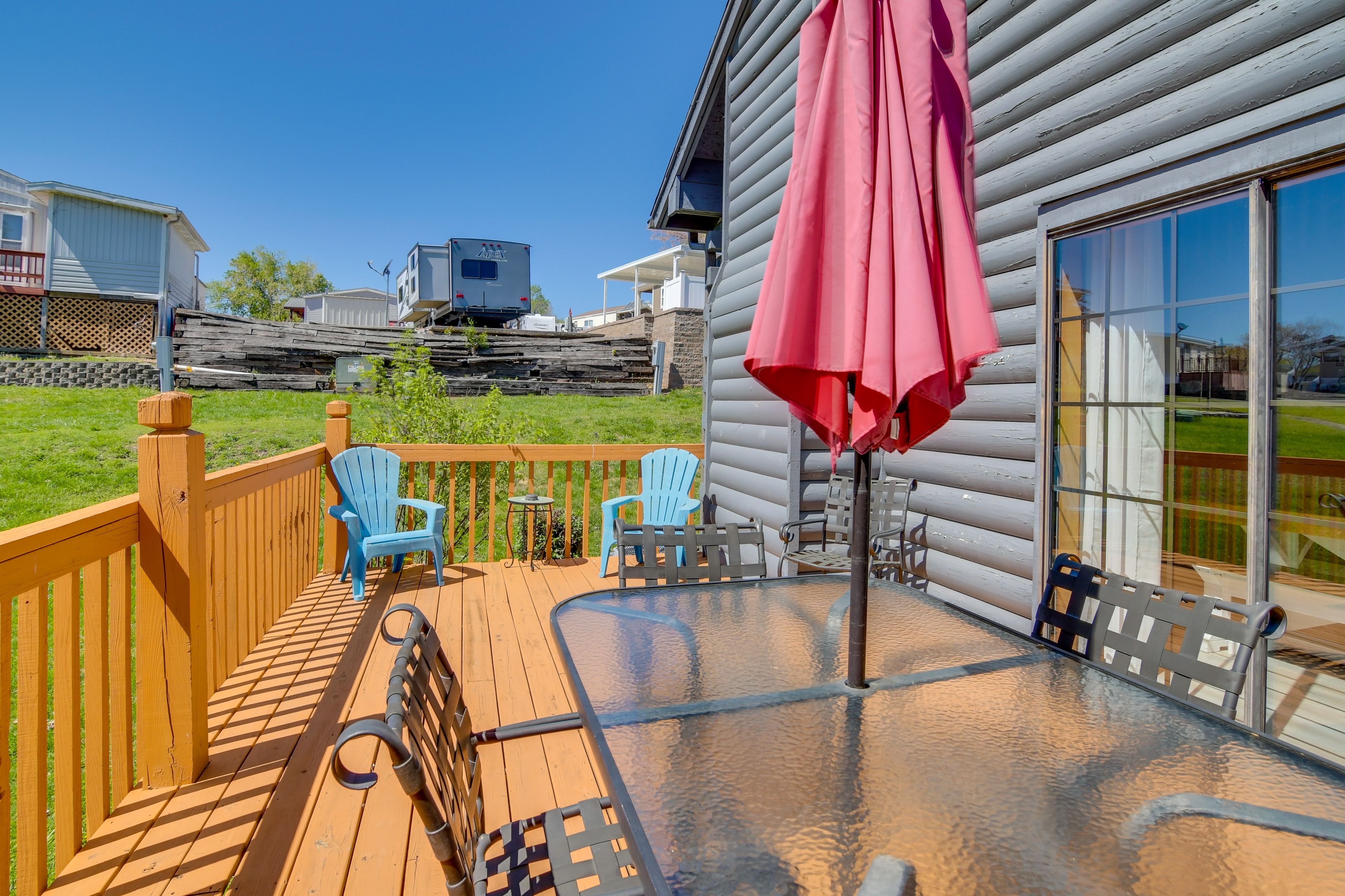 Back Deck | Outdoor Dining