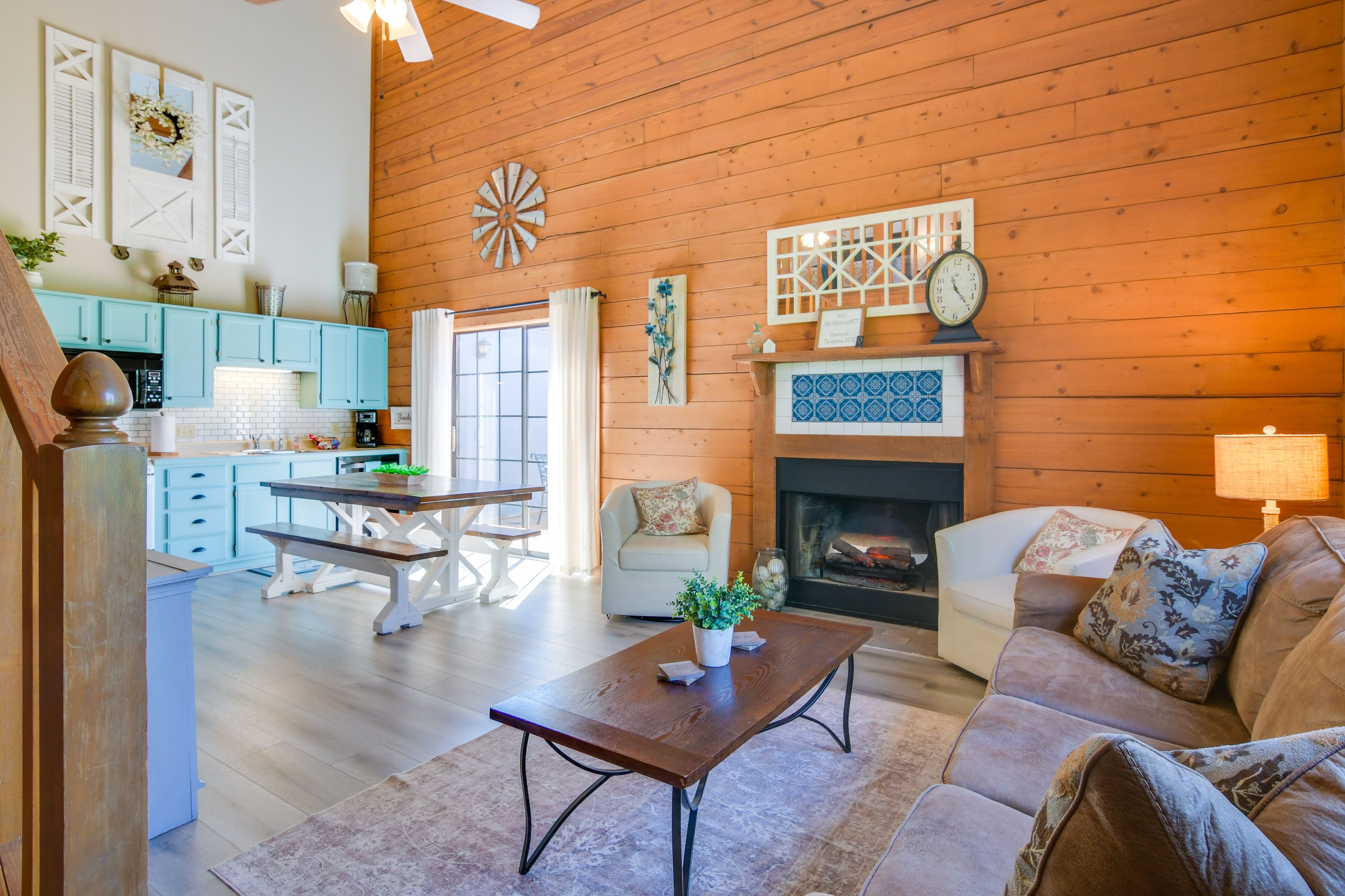 Branson Vacation Rental | Townhome | 1BR | 1BA | Stairs Required | 820 Sq Ft