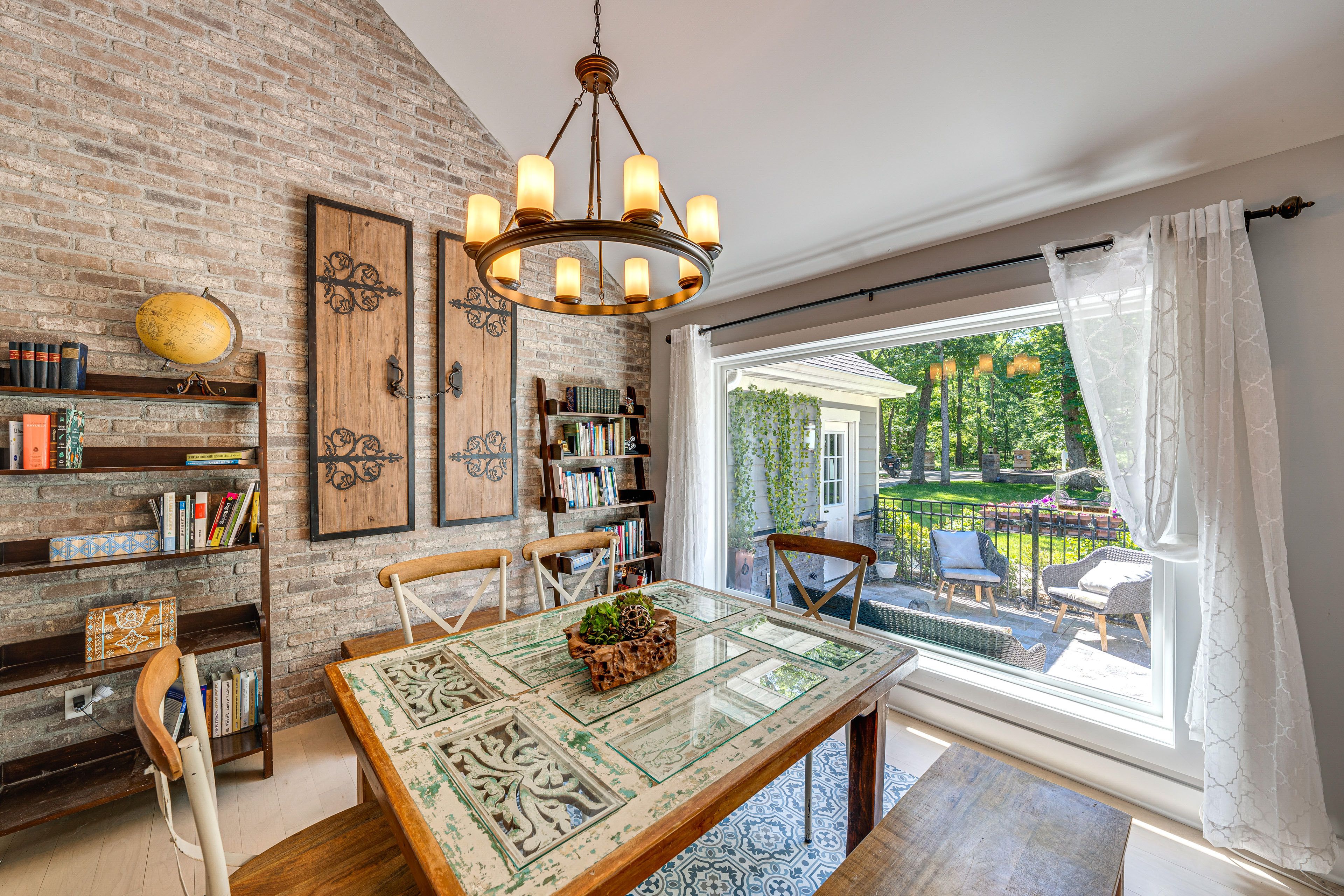 Dining Room | Dishware & Flatware Provided | Main Level