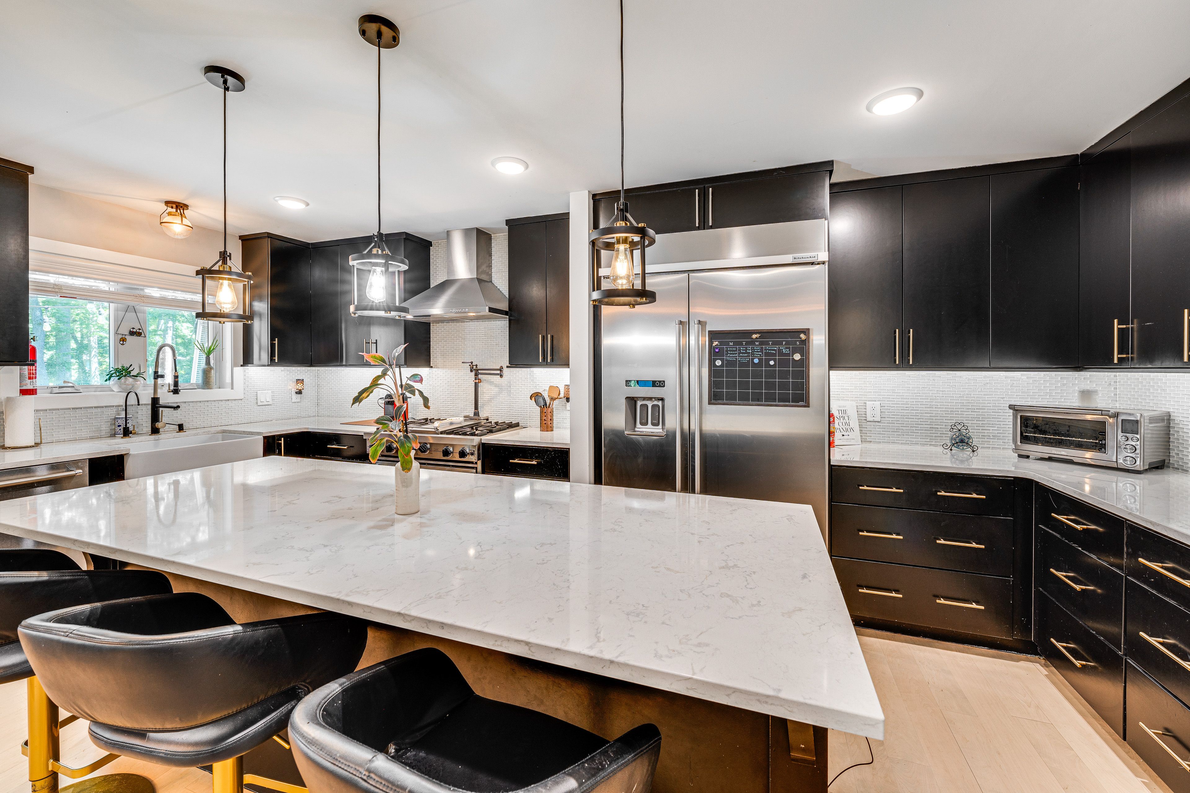 Kitchen | Main Level