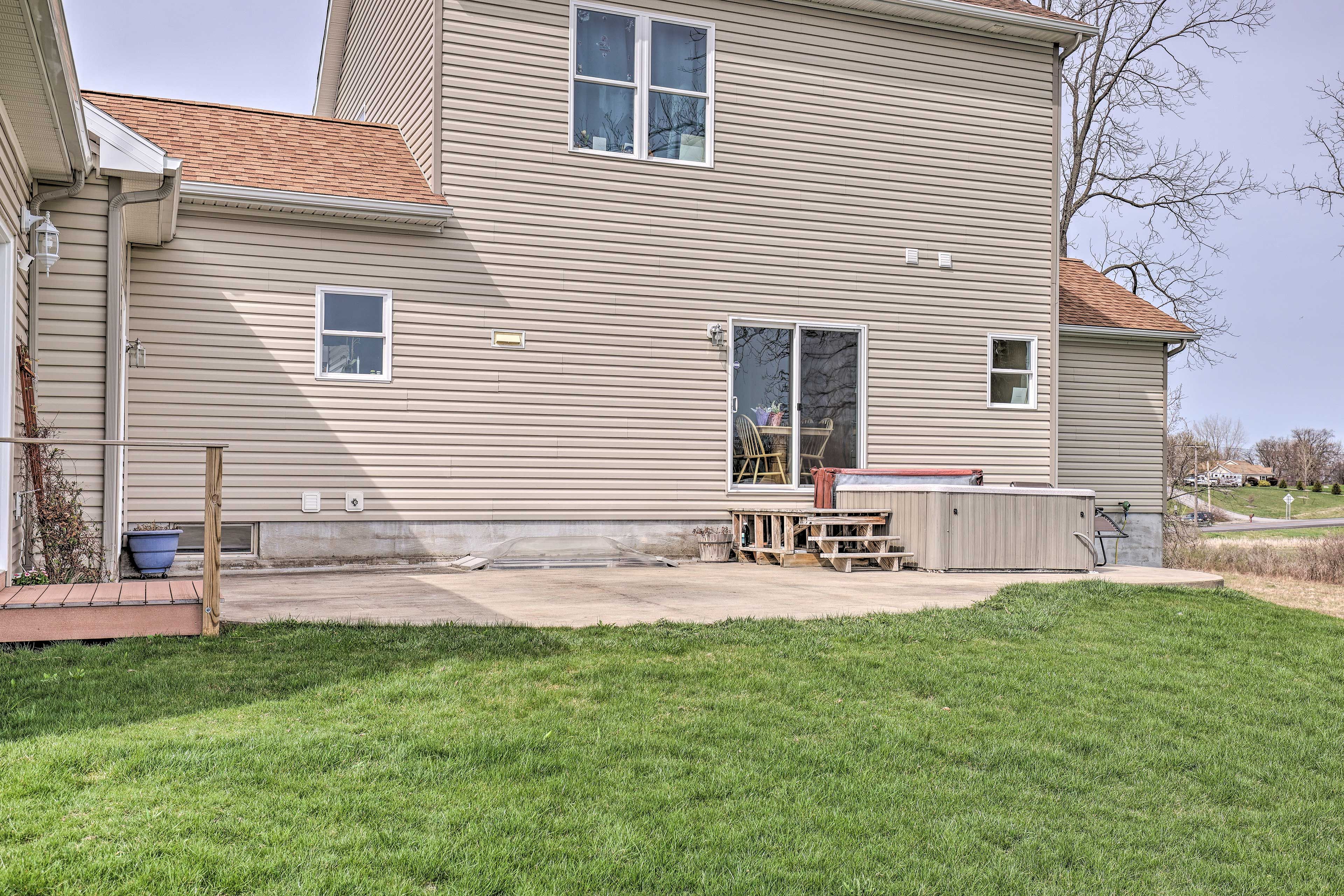 Studio Exterior | Private Hot Tub (NOT CURRENTLY AVAILABLE)