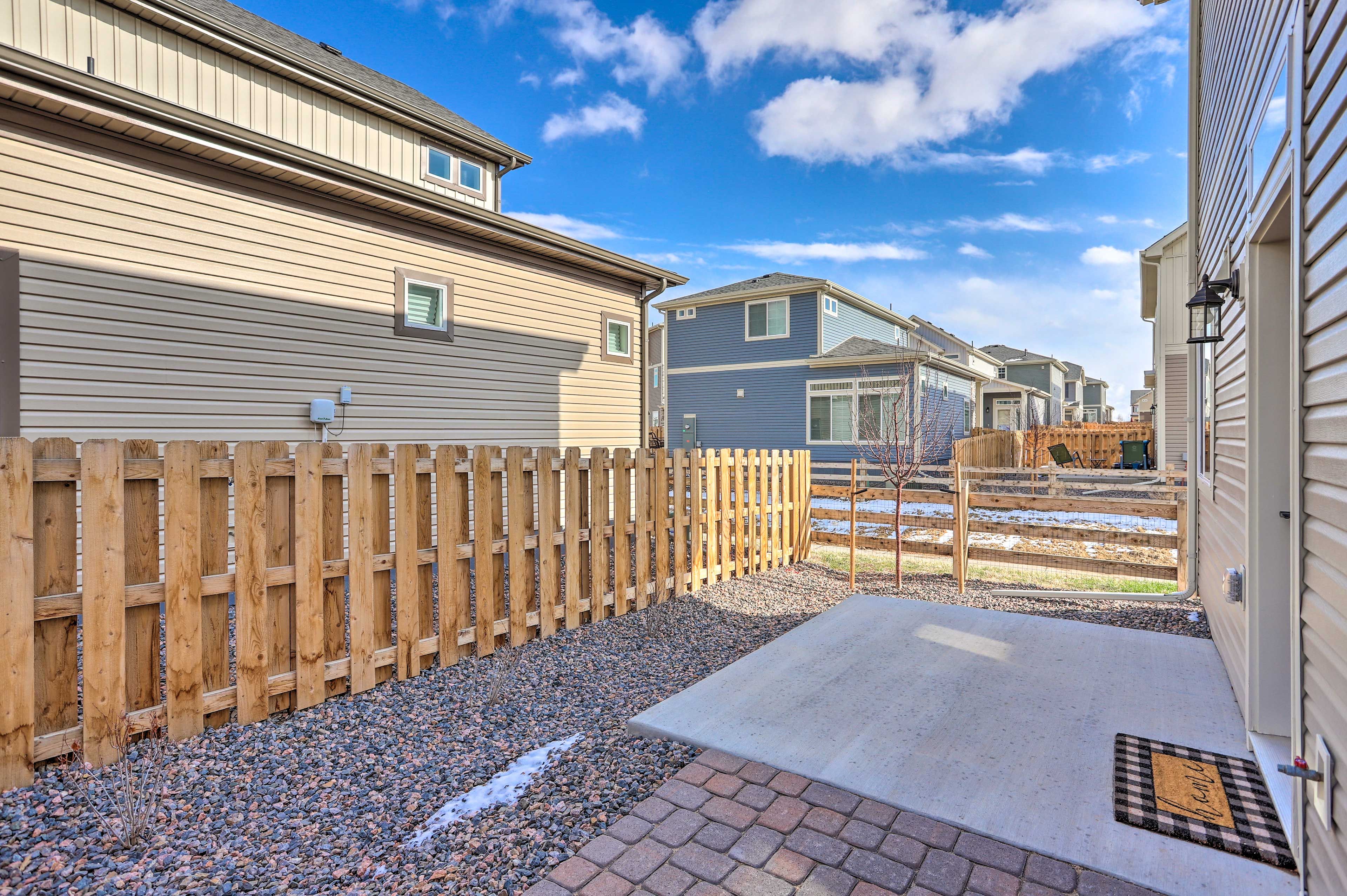 Private Yard | Pet Friendly w/ Fee